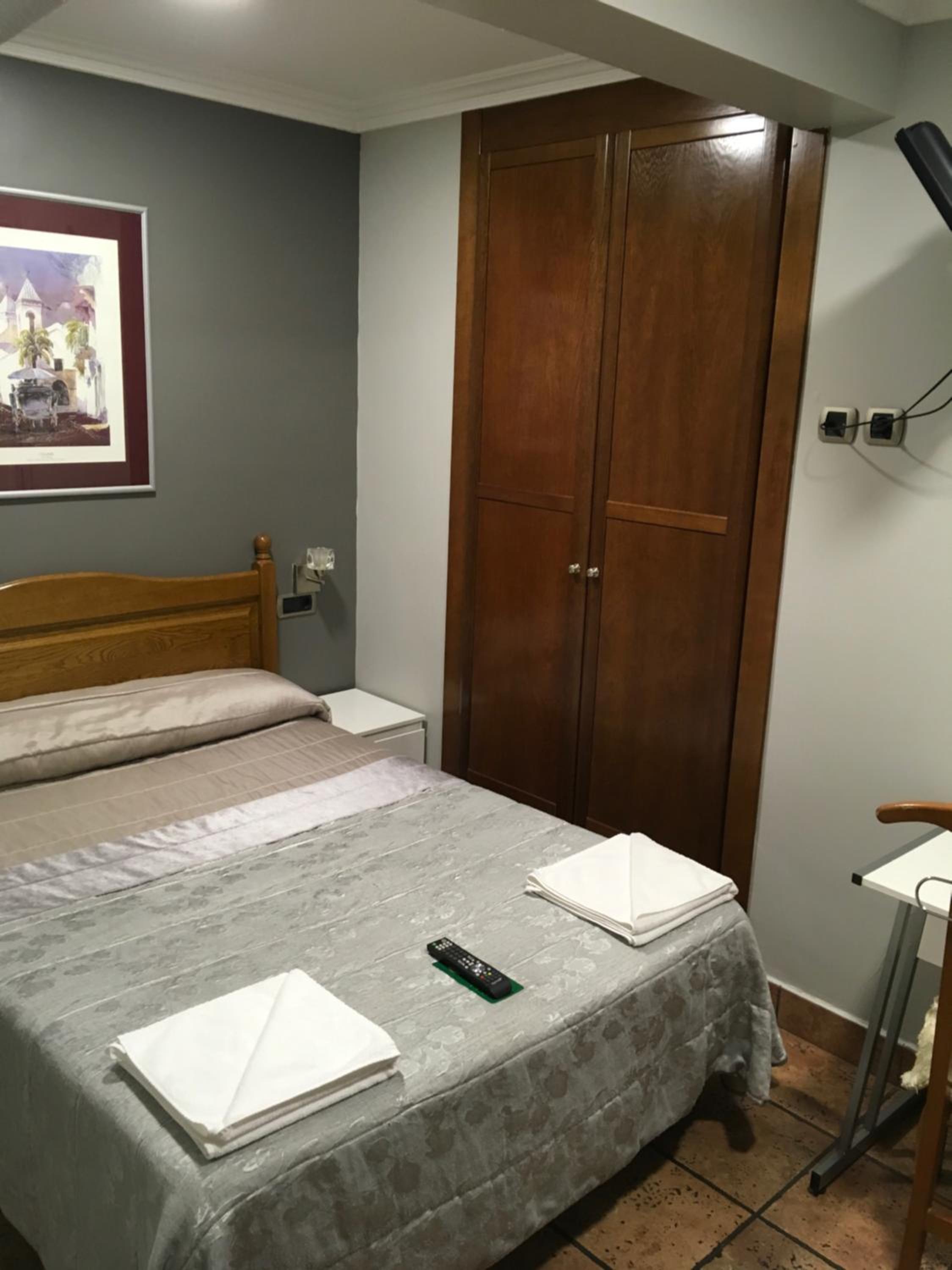 Double Room with Private Bathroom photo 2