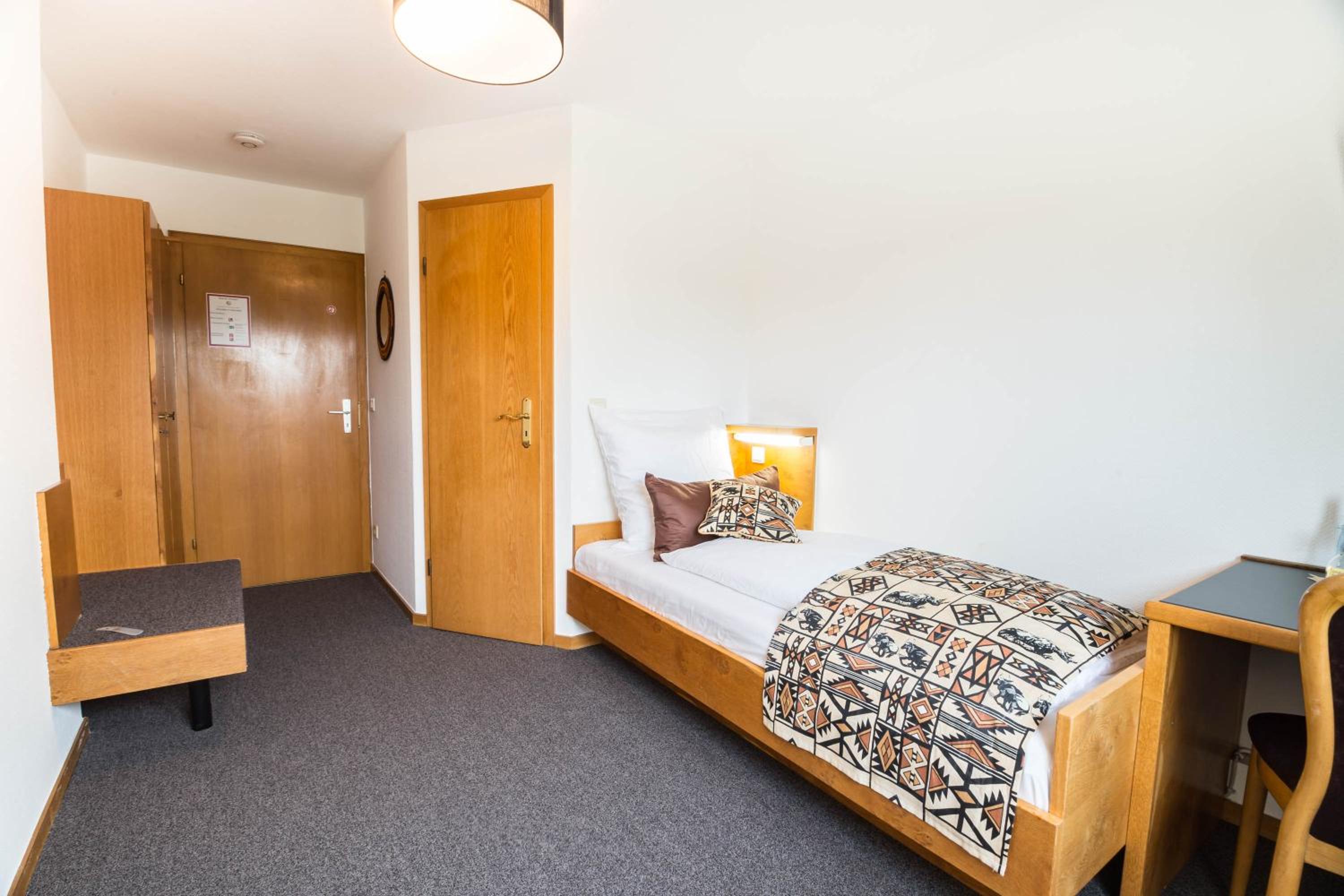 Standard Single Room with Shower photo 1
