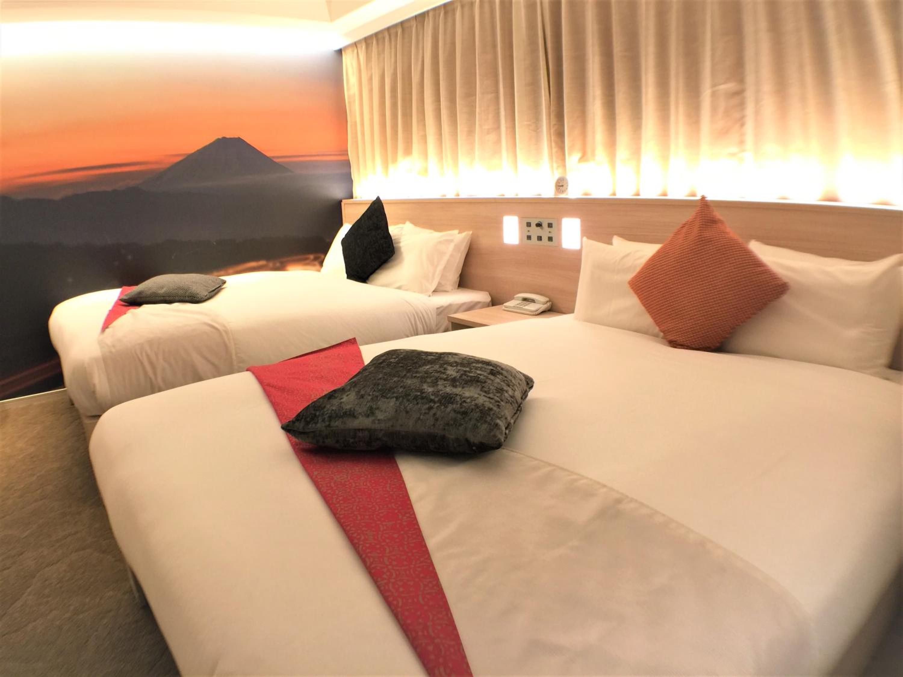 Standard Quadruple Room photo 3