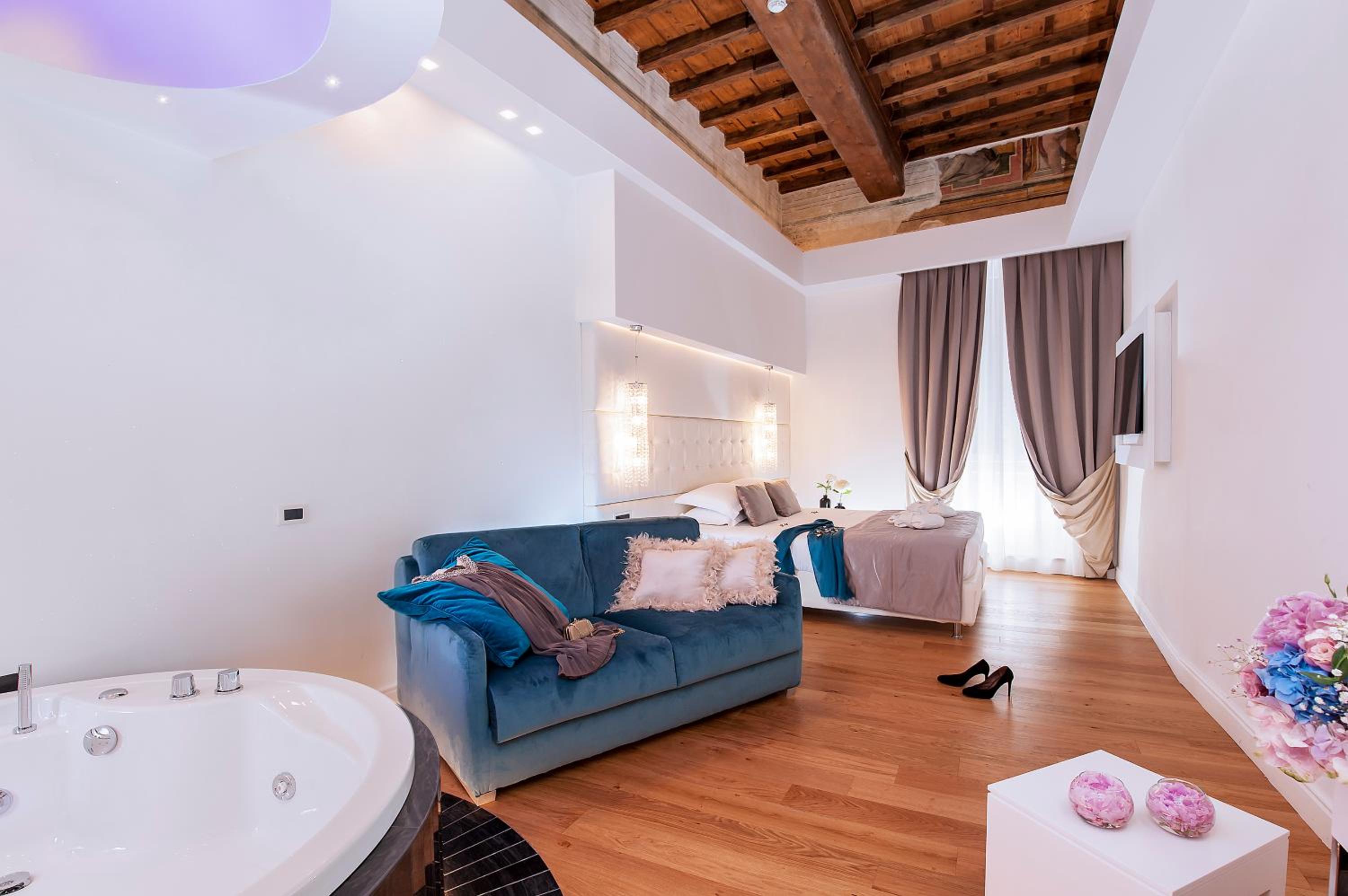 Suite con Bañera de Hidromasaje