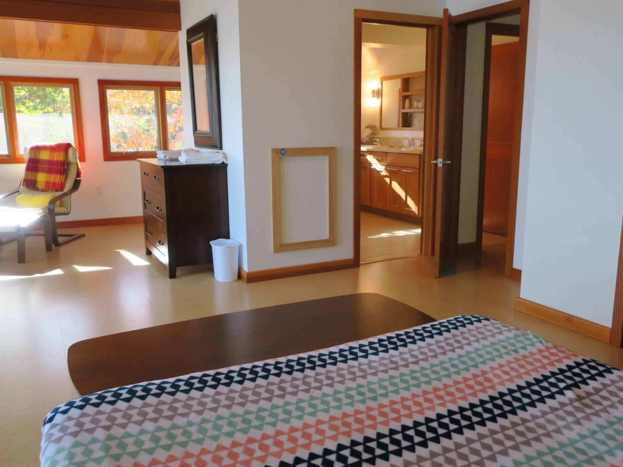 Four-Bedroom House photo 2