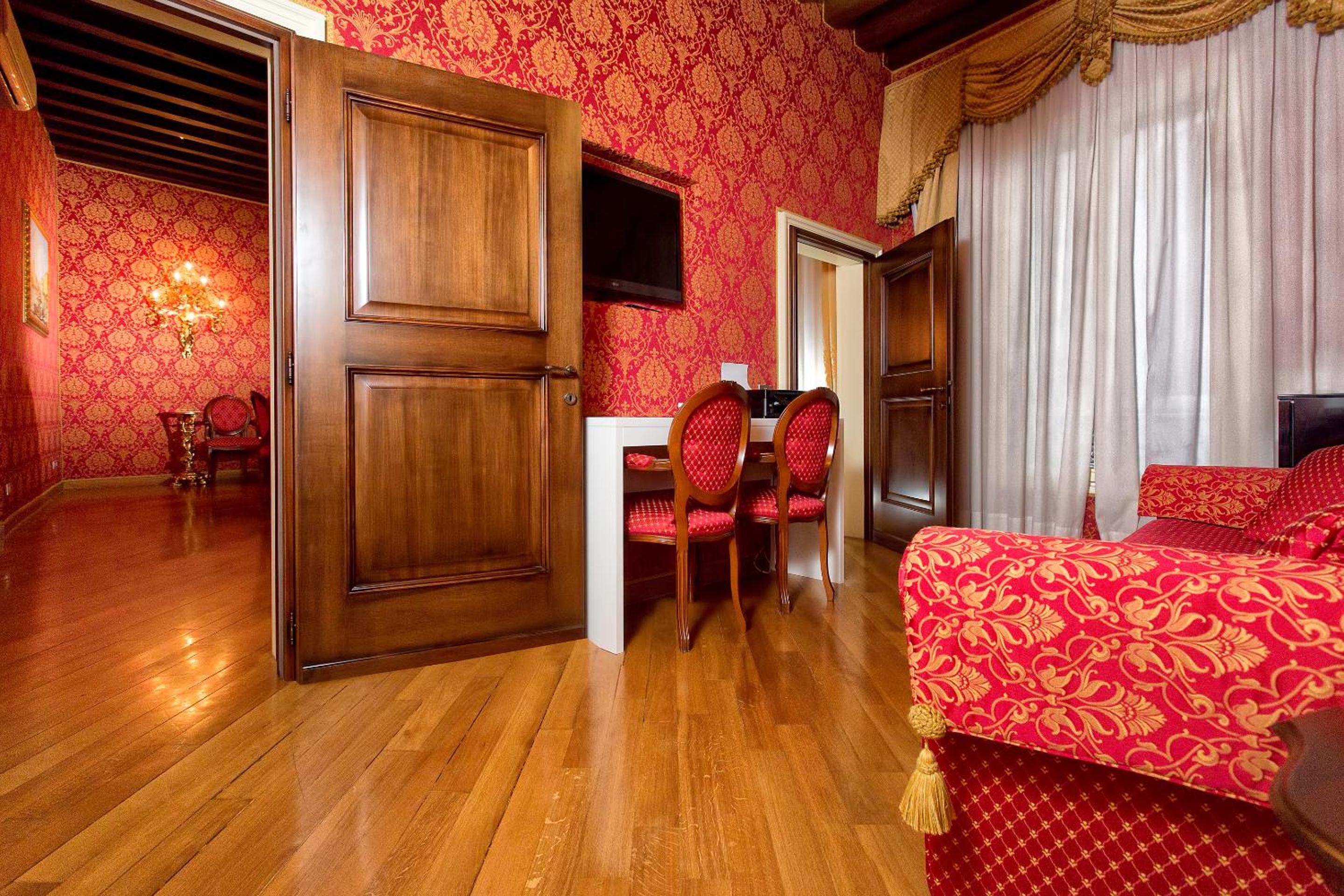 Superior Double Room photo 1
