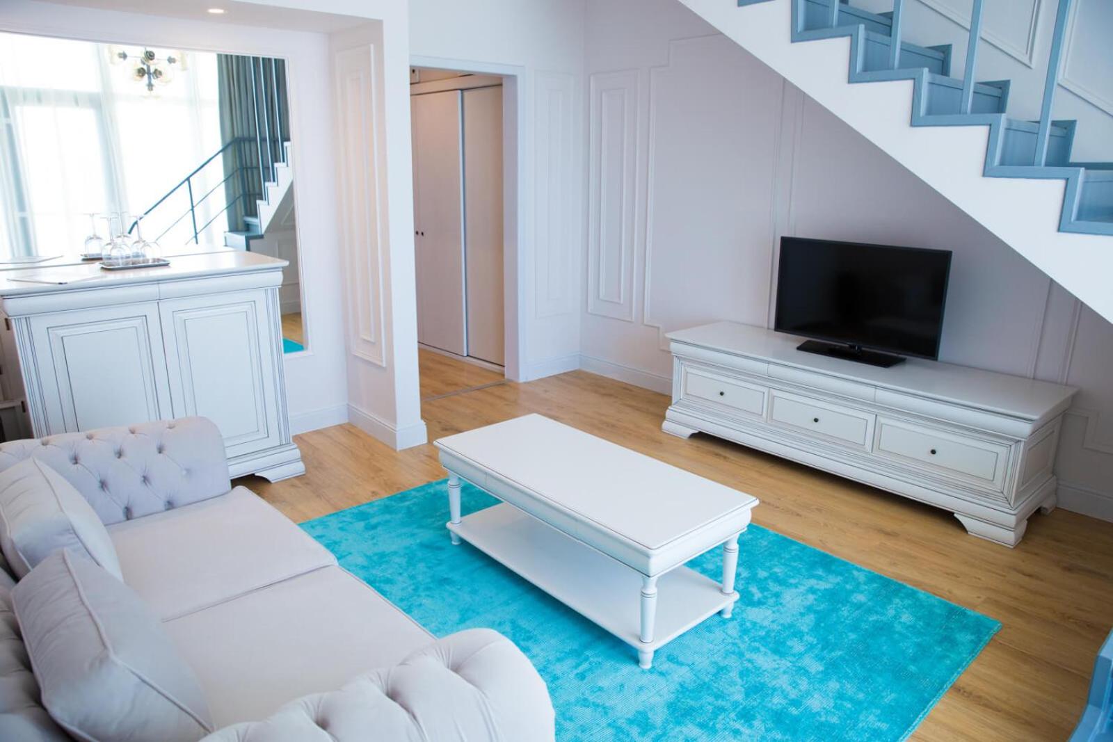 Deluxe Suite with Jacuzzi and Sea View  photo 2