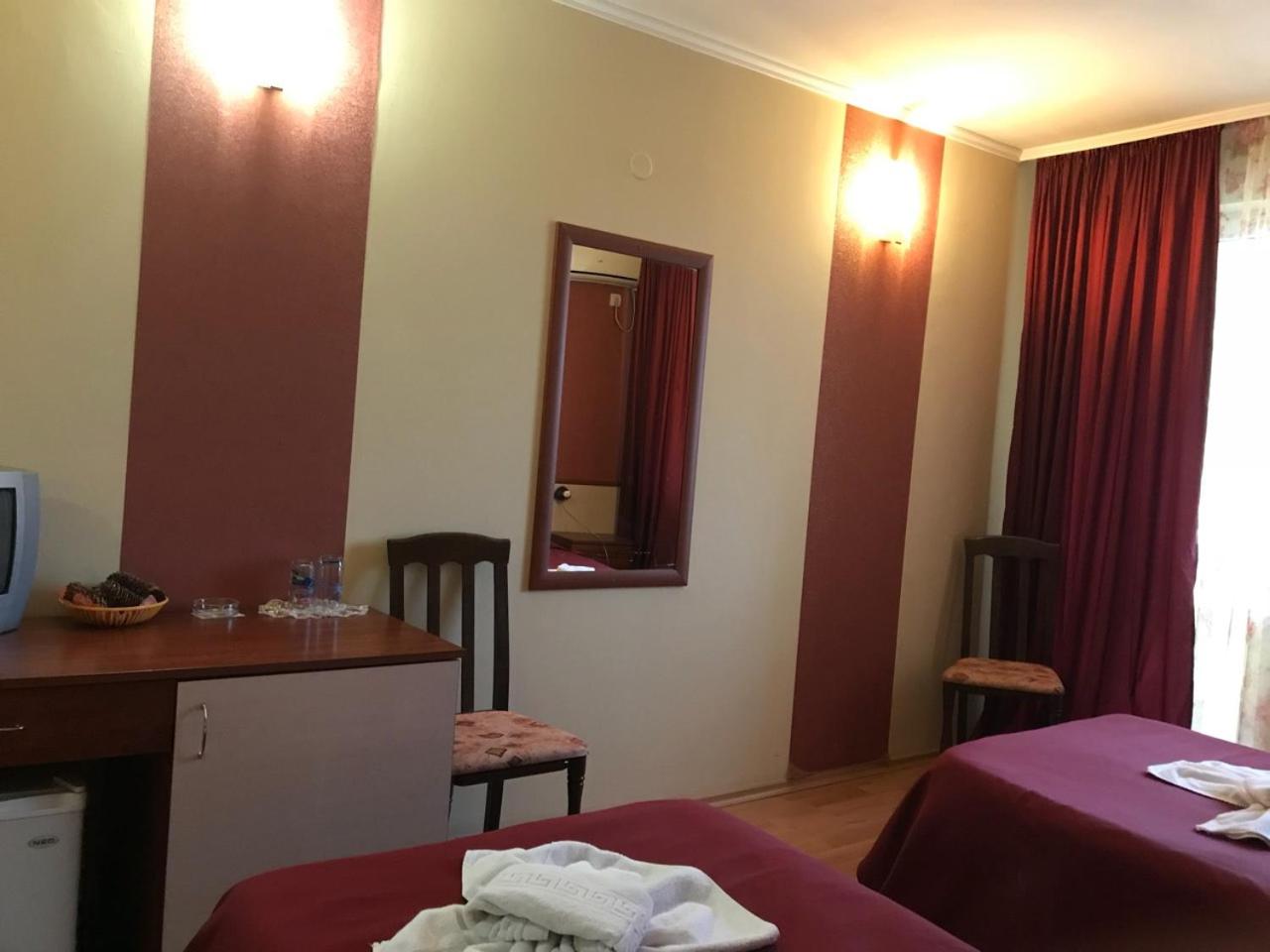 Twin Room with Balcony photo 2