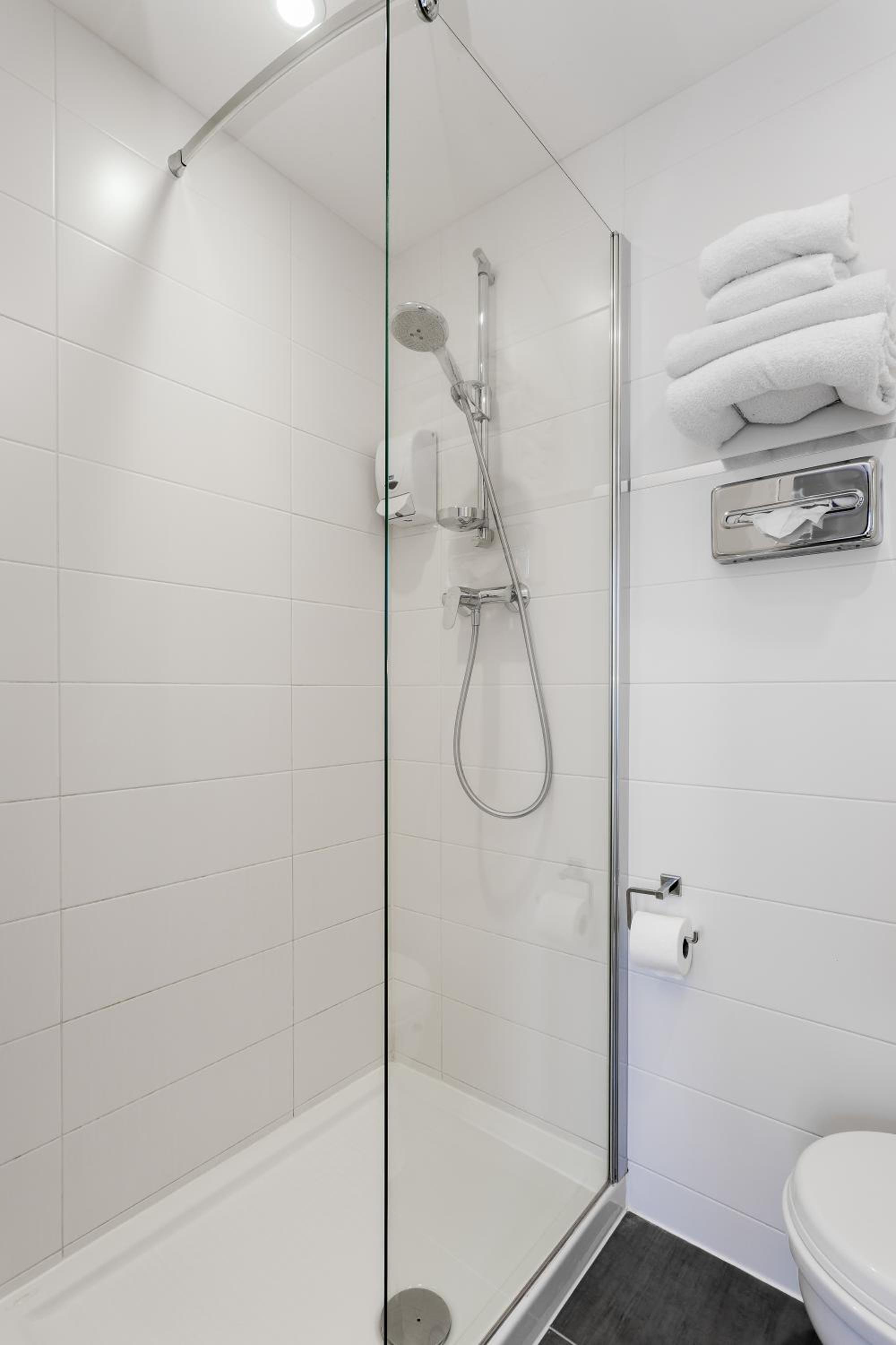 Single Room photo 3