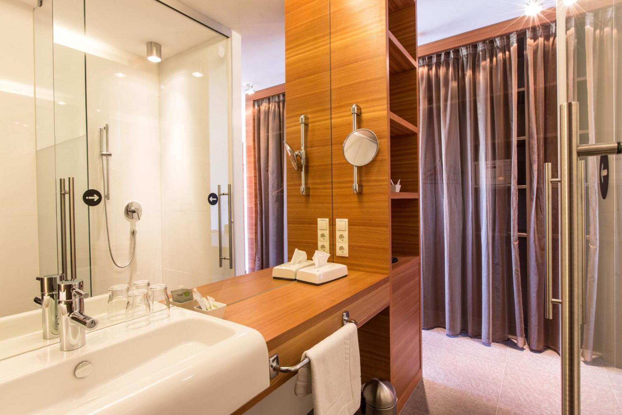 Design Double Room With Balcony And Mountain View photo 2