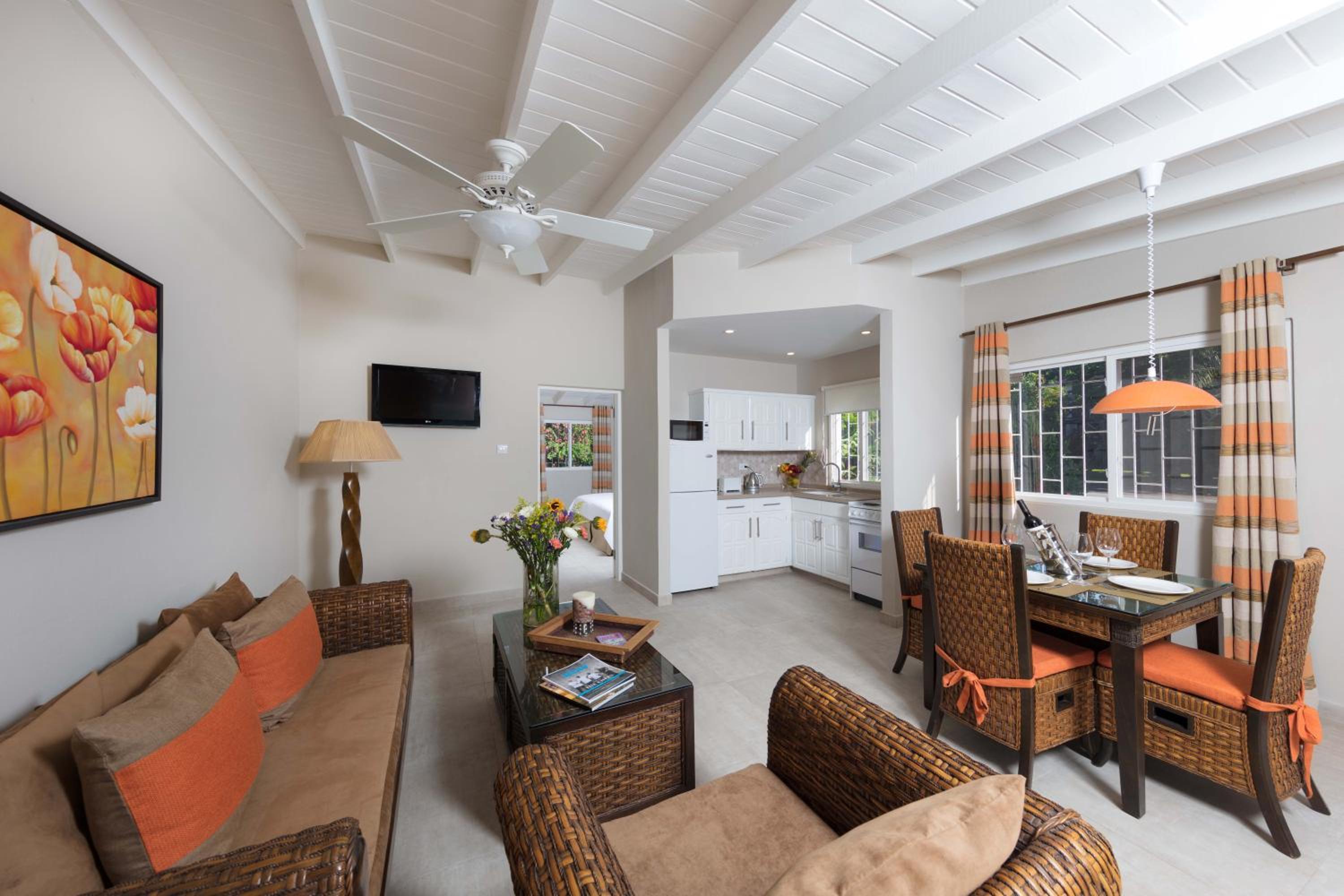 Deluxe Suite - Photo 4