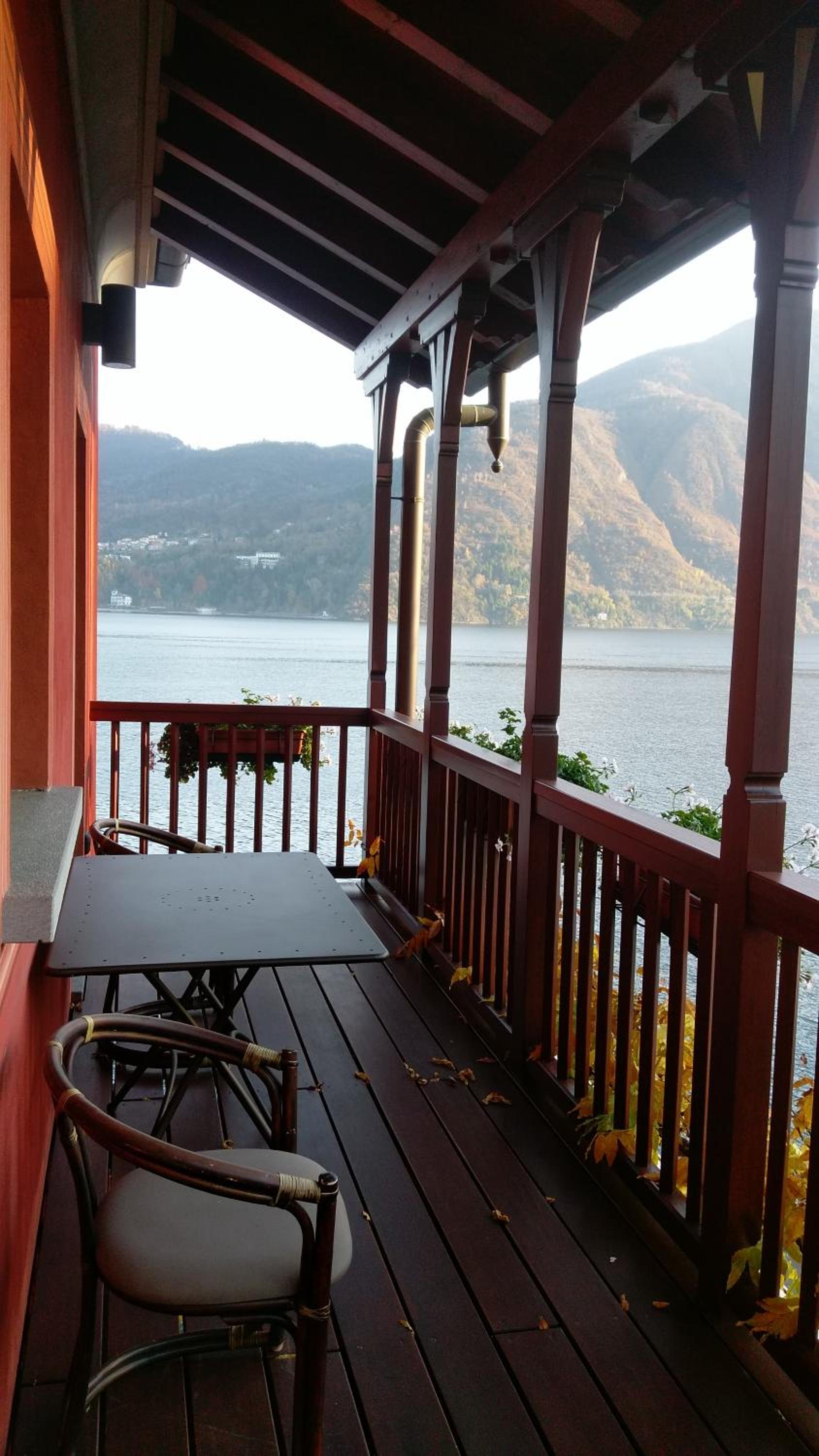 Deluxe Double or Twin Room with Lake View - Photo 7