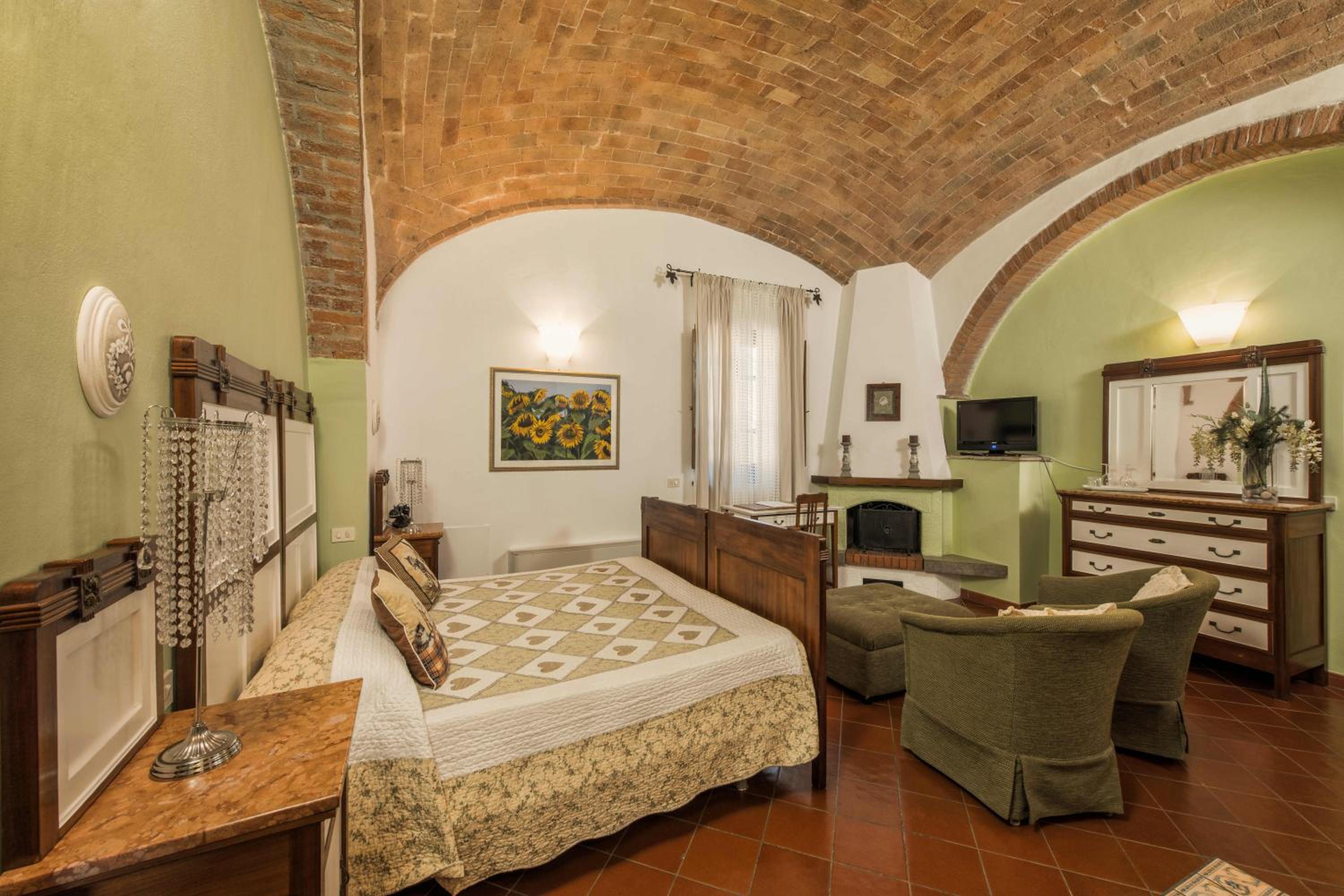 Junior Suite - Photo 1