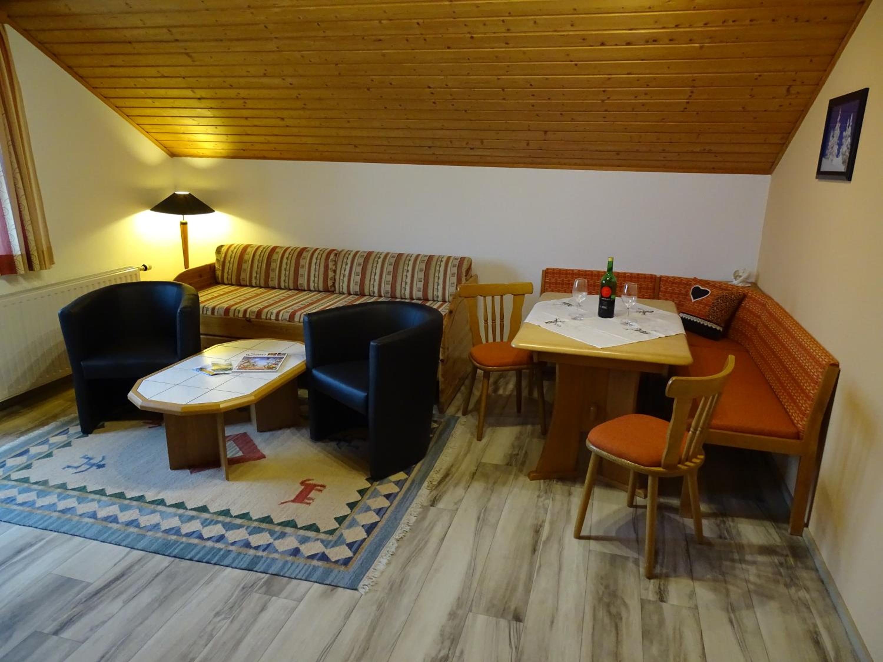 Apartment with Balcony photo 2