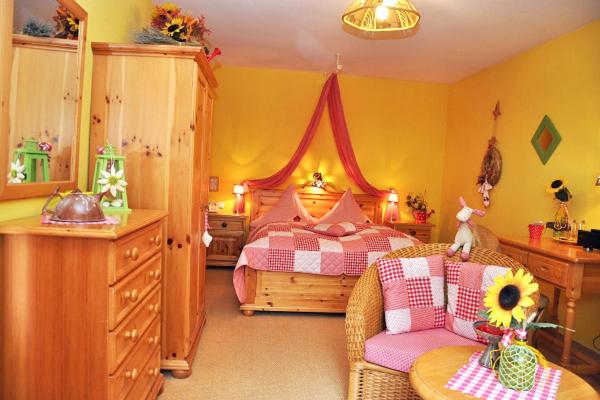 Double Room - Photo 6