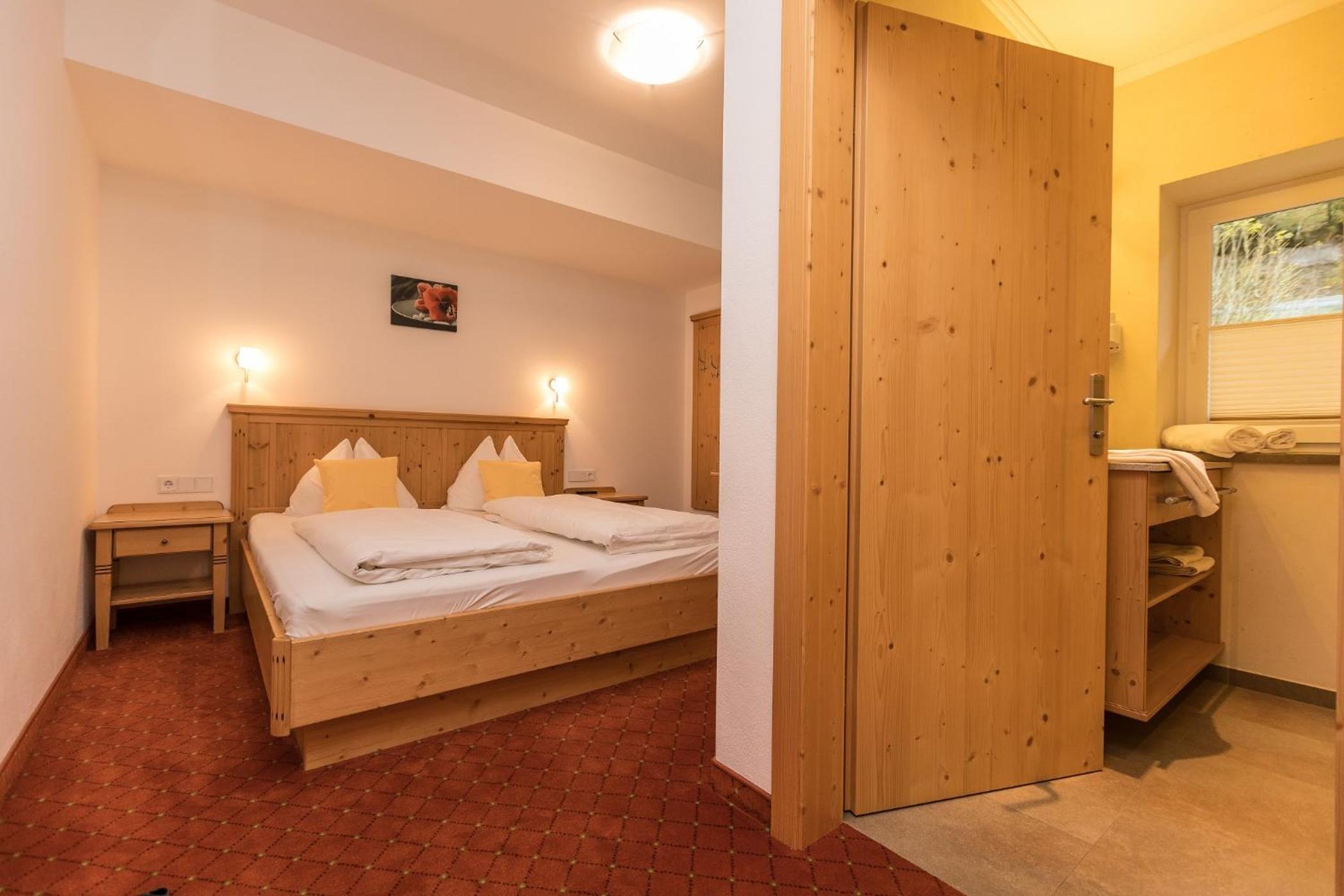 Double Room - Photo 1