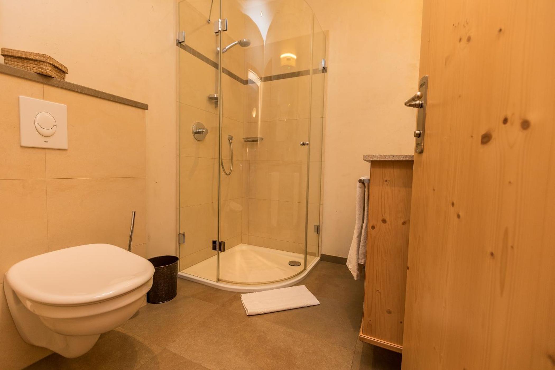 Double Room - Photo 3