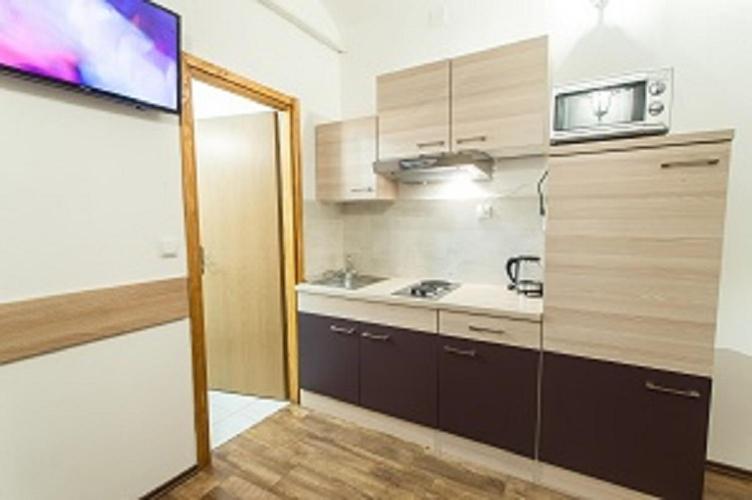 Double Room - Photo 9