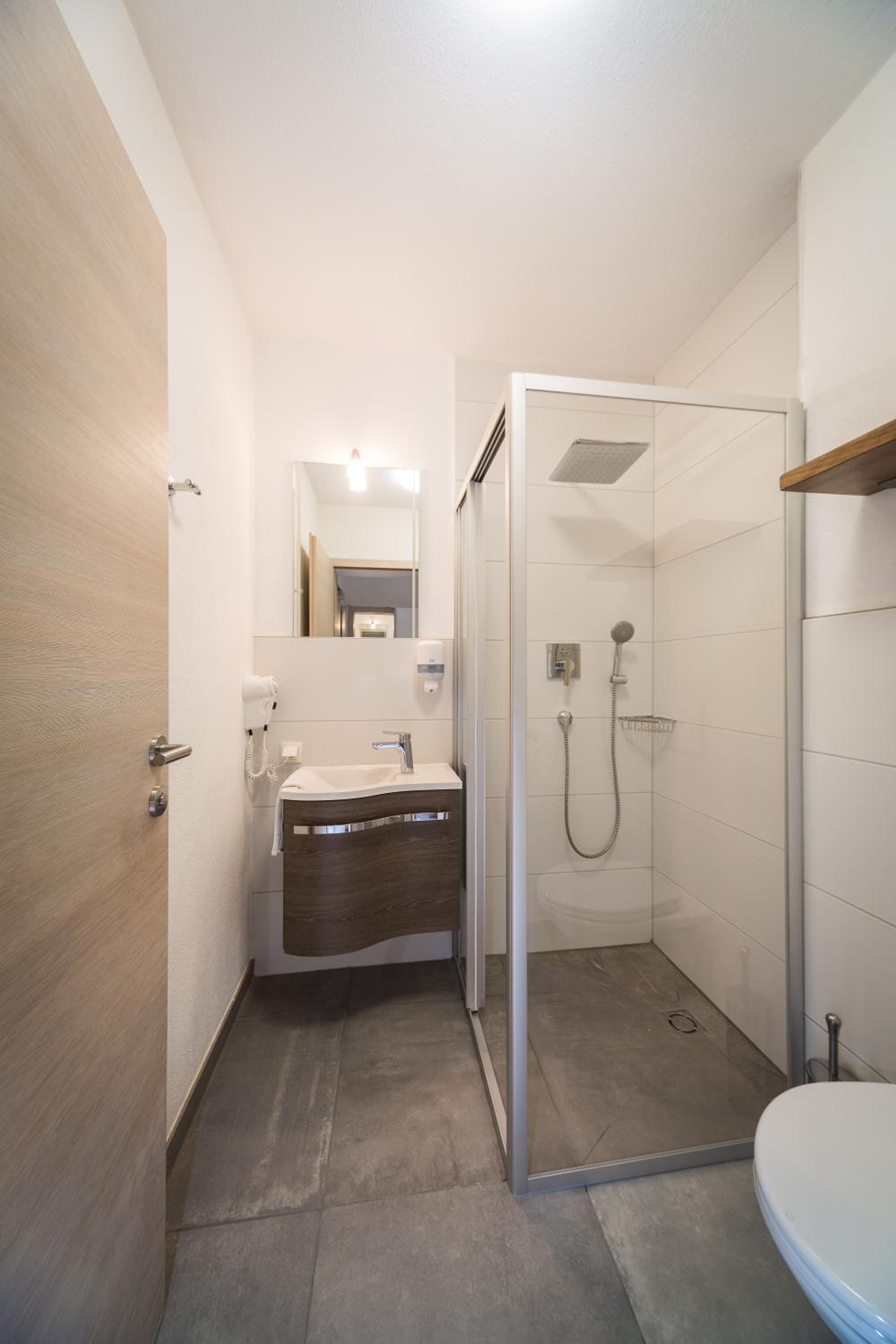 Double Room with Queen-size Bed - Photo 4