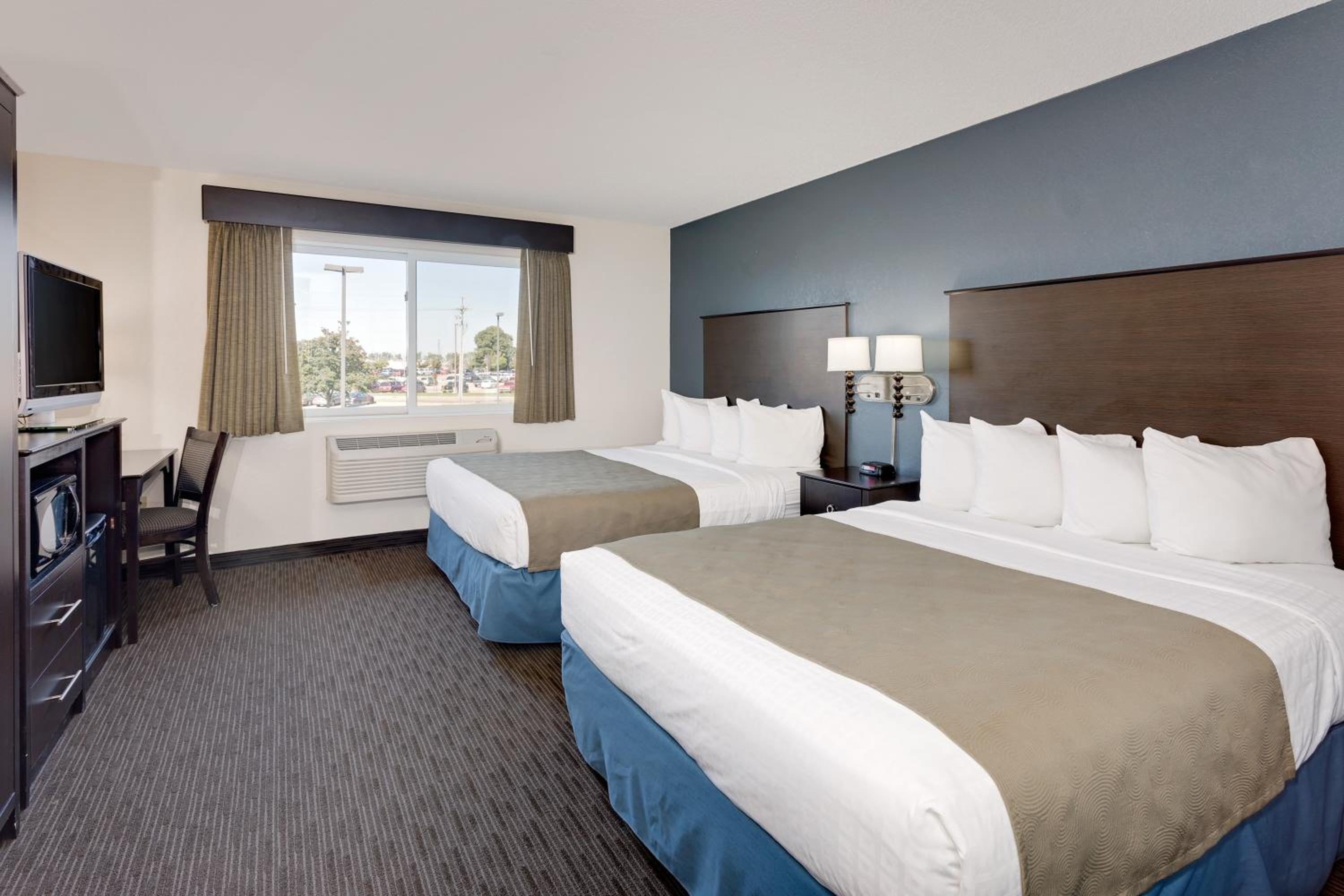 2 Queen Beds (Non-Smoking) - Photo 4