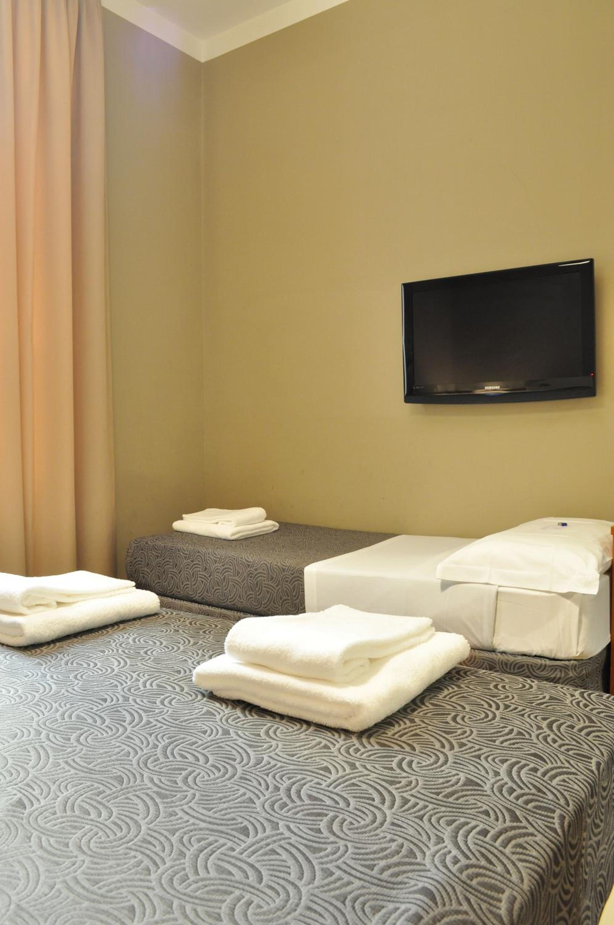 Superior Triple Room - Photo 5