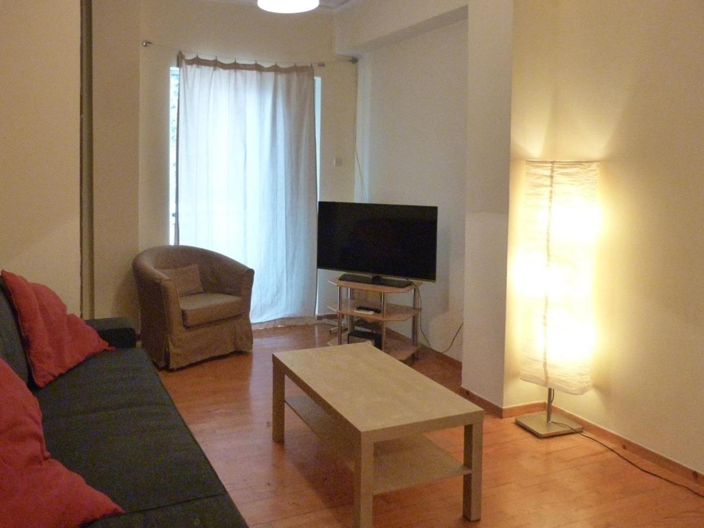One-Bedroom Apartment photo 3