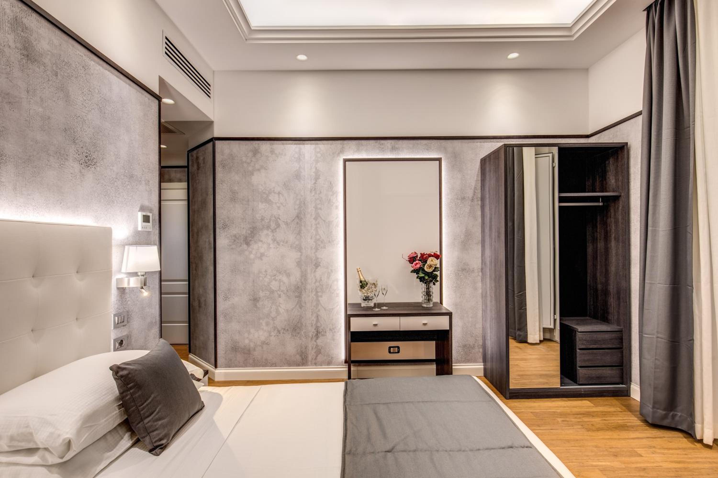 Deluxe Double or Twin Room with Terrace