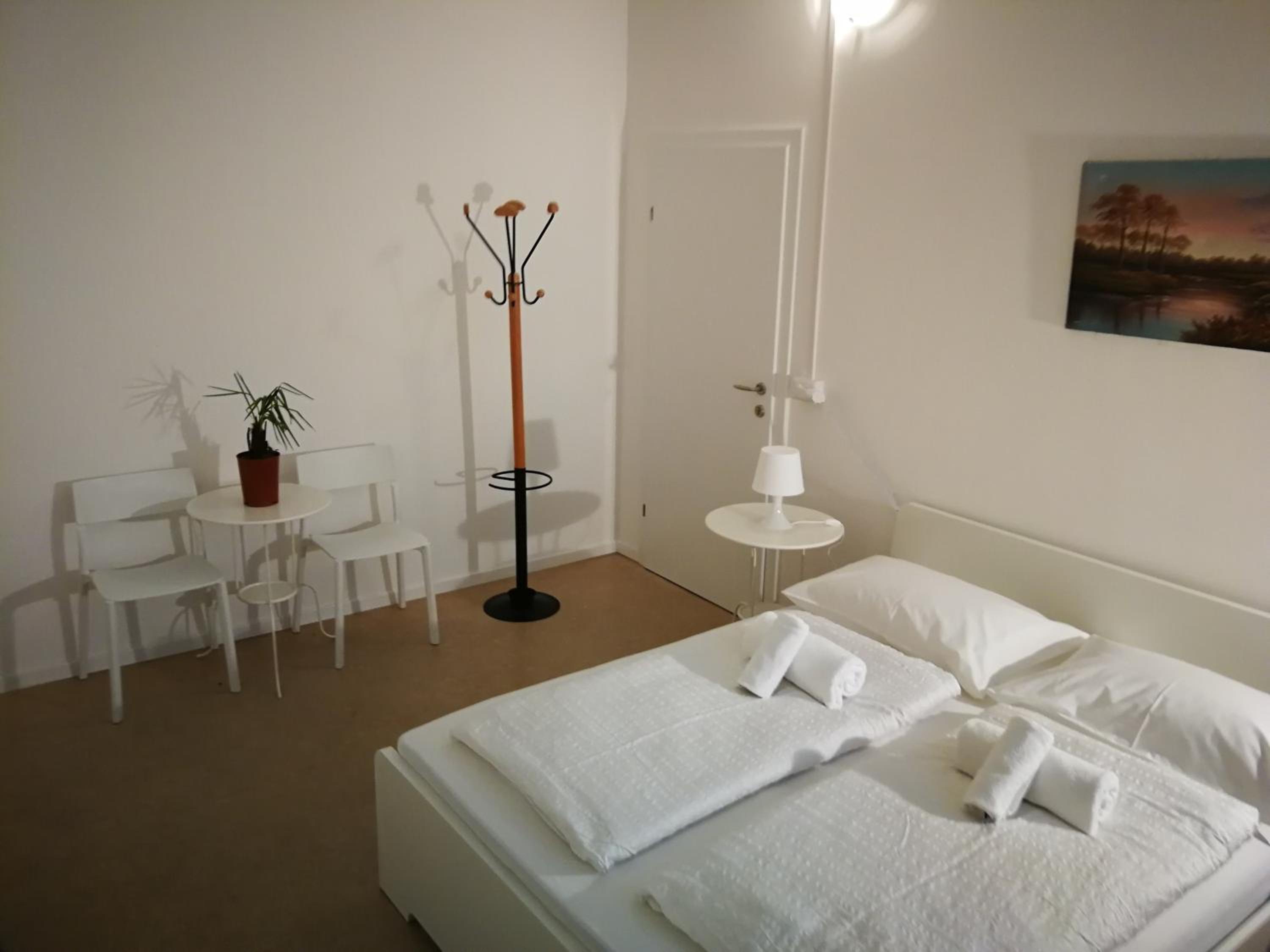 Deluxe Double Room With Shared Bathroom