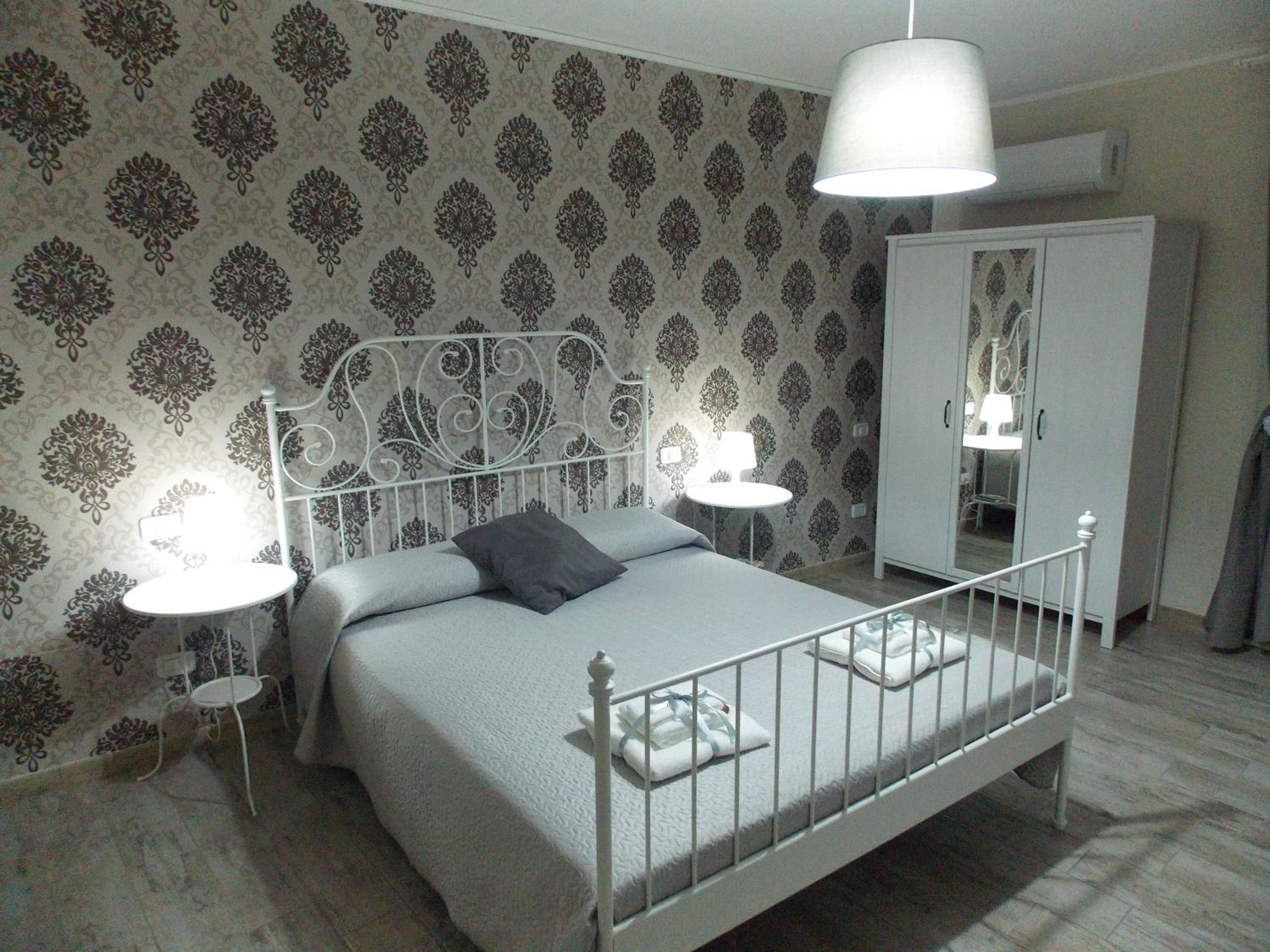 Deluxe Double Room - Photo 3