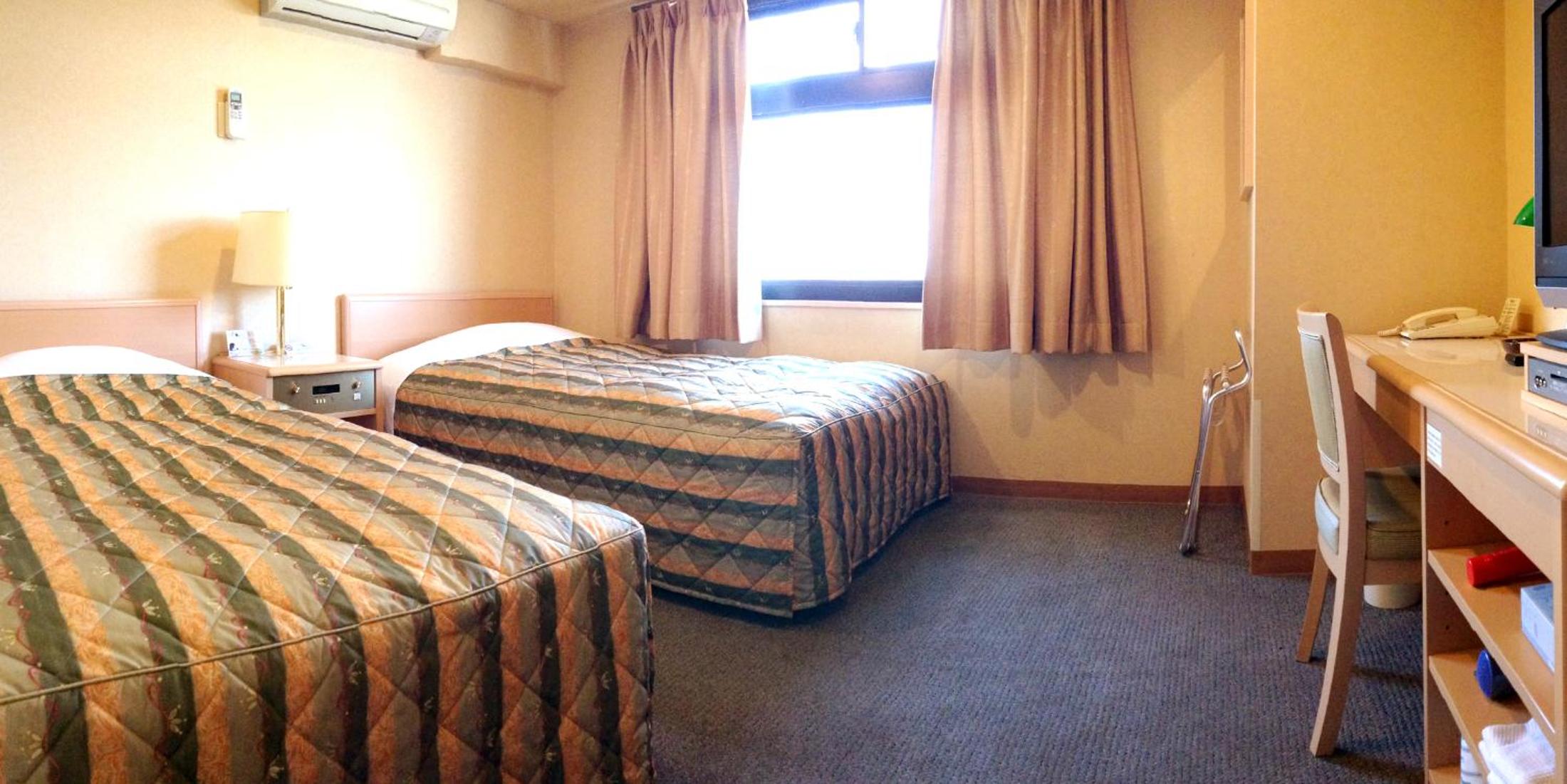 Twin Room - Non-Smoking - Photo 1