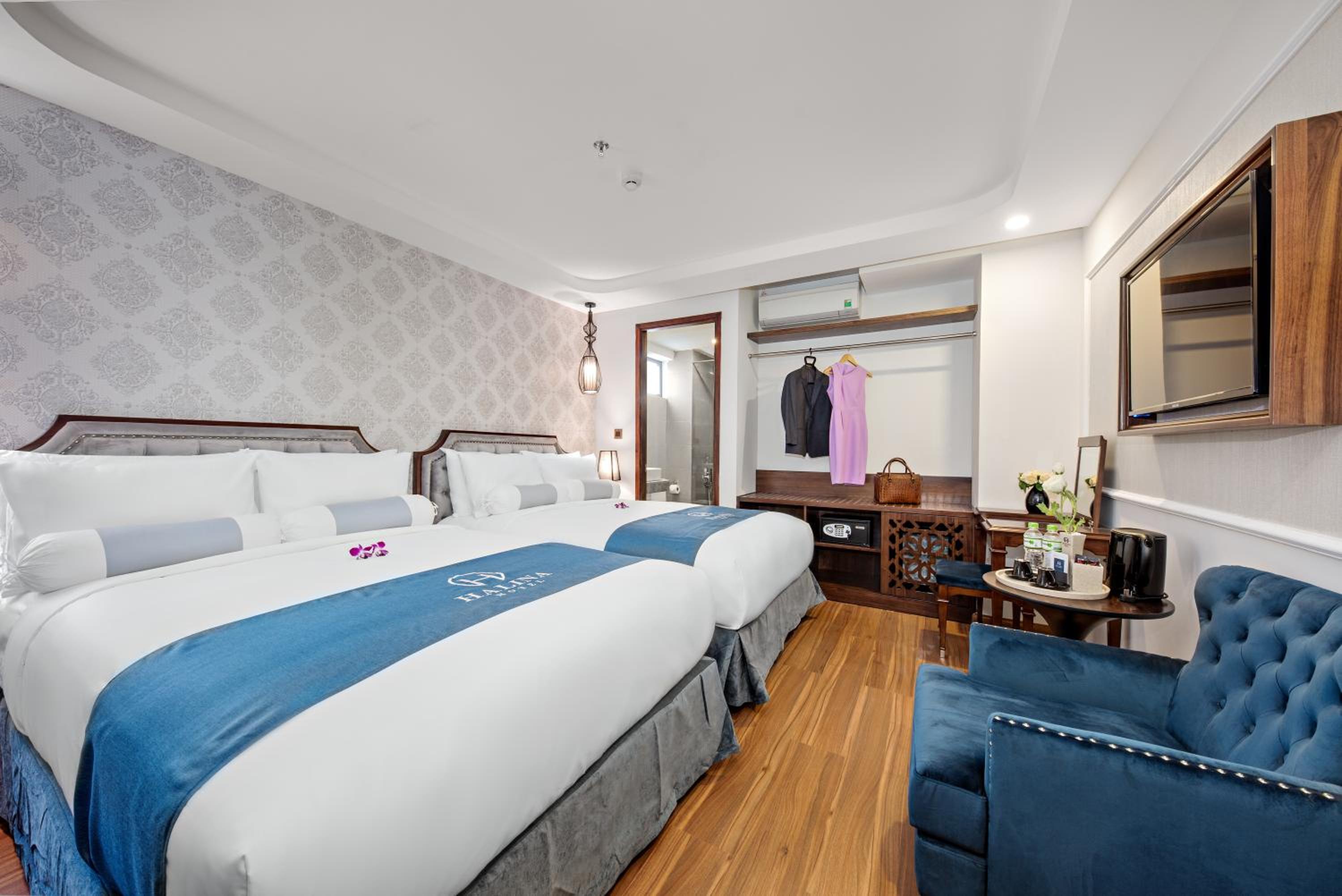 Deluxe Triple Room with City View photo 1