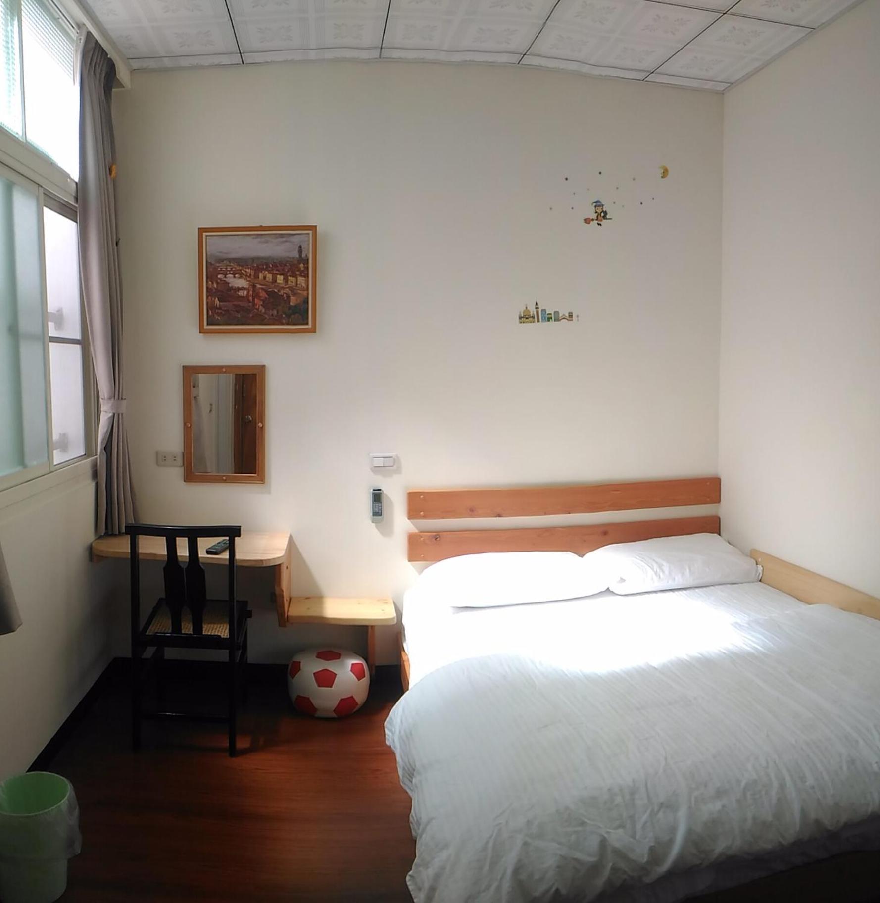 Double Room with Private Bathroom photo 3