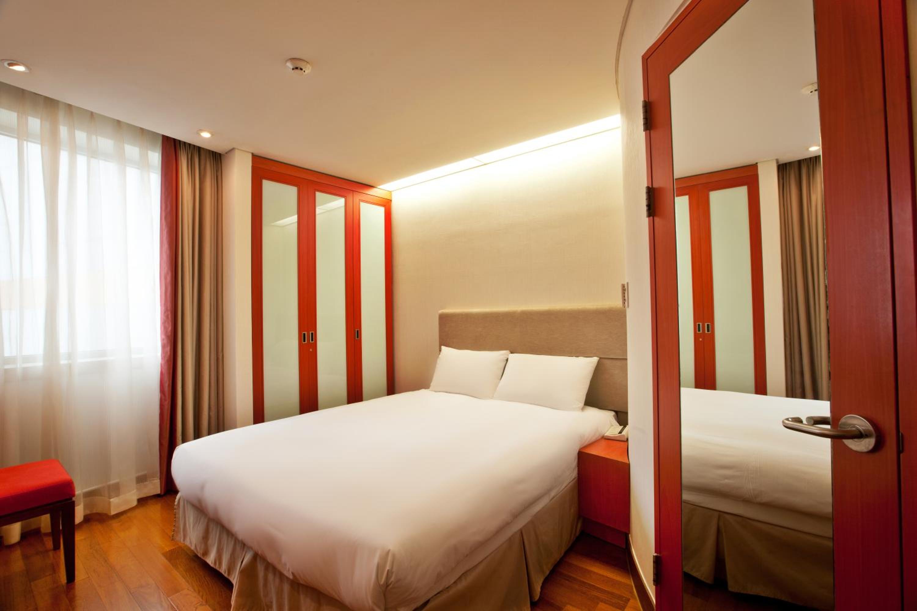 Double Room A - Photo 8