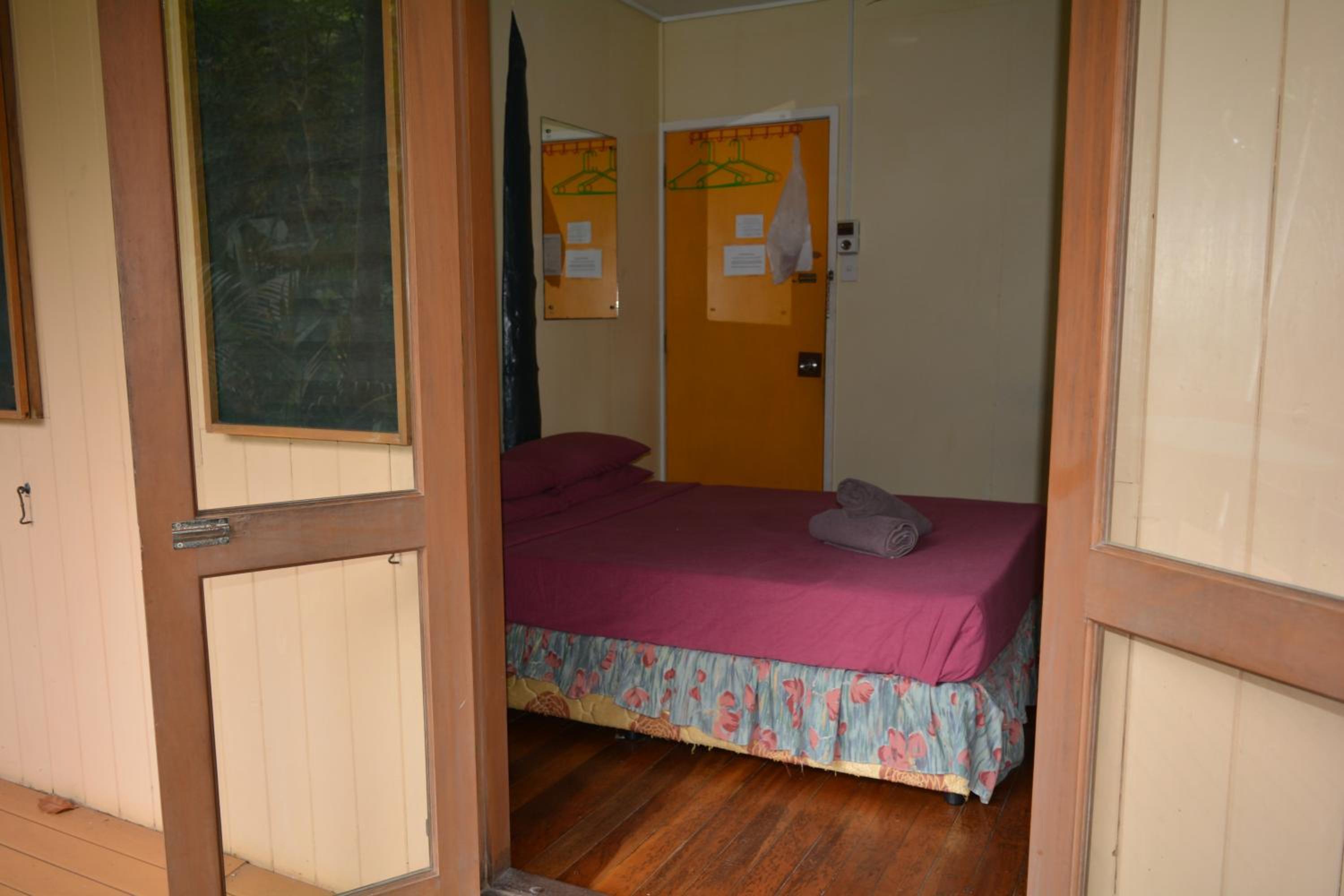 Budget Double Room - Pond View photo 2