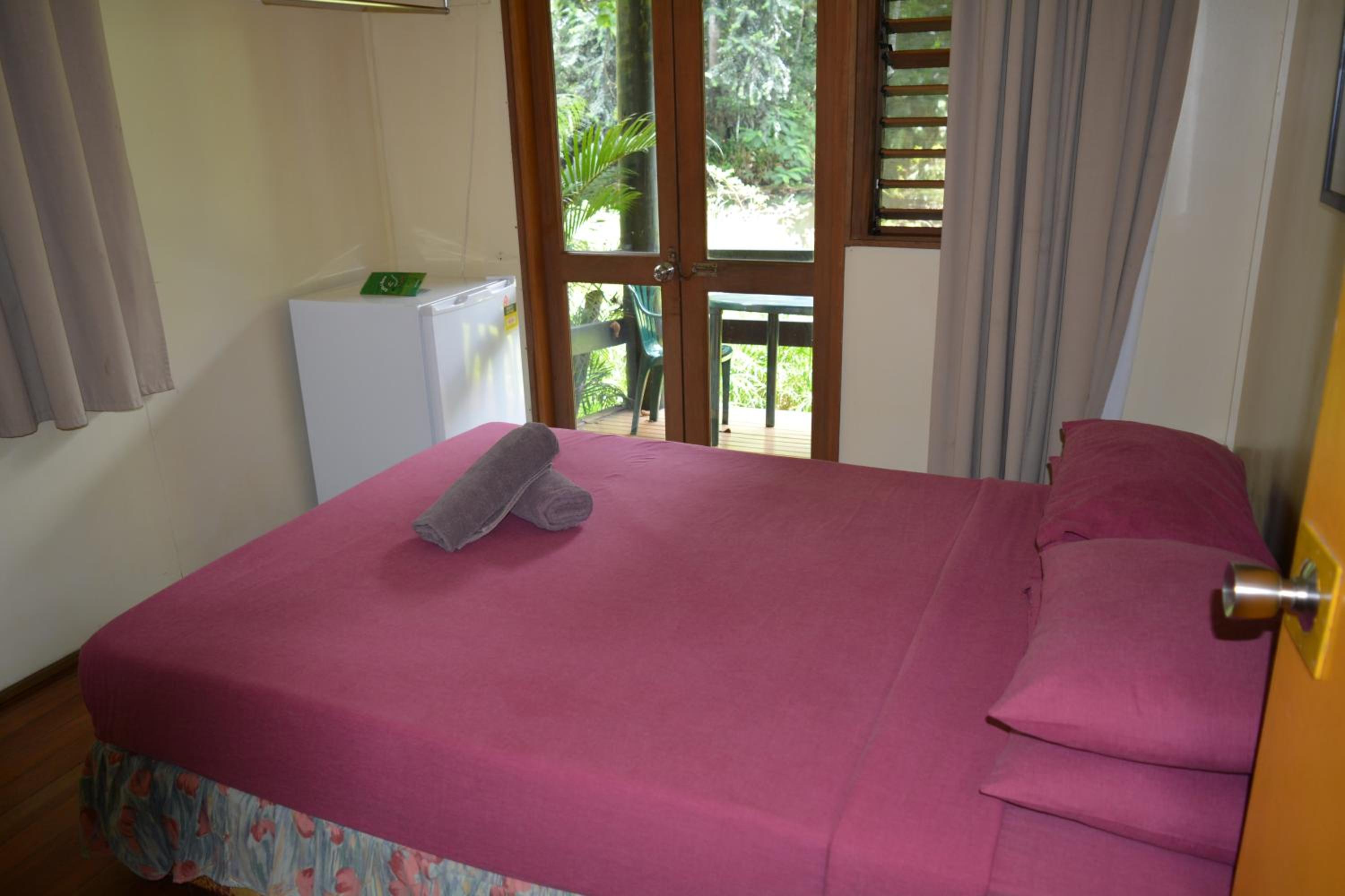 Budget Double Room - Pond View photo 1