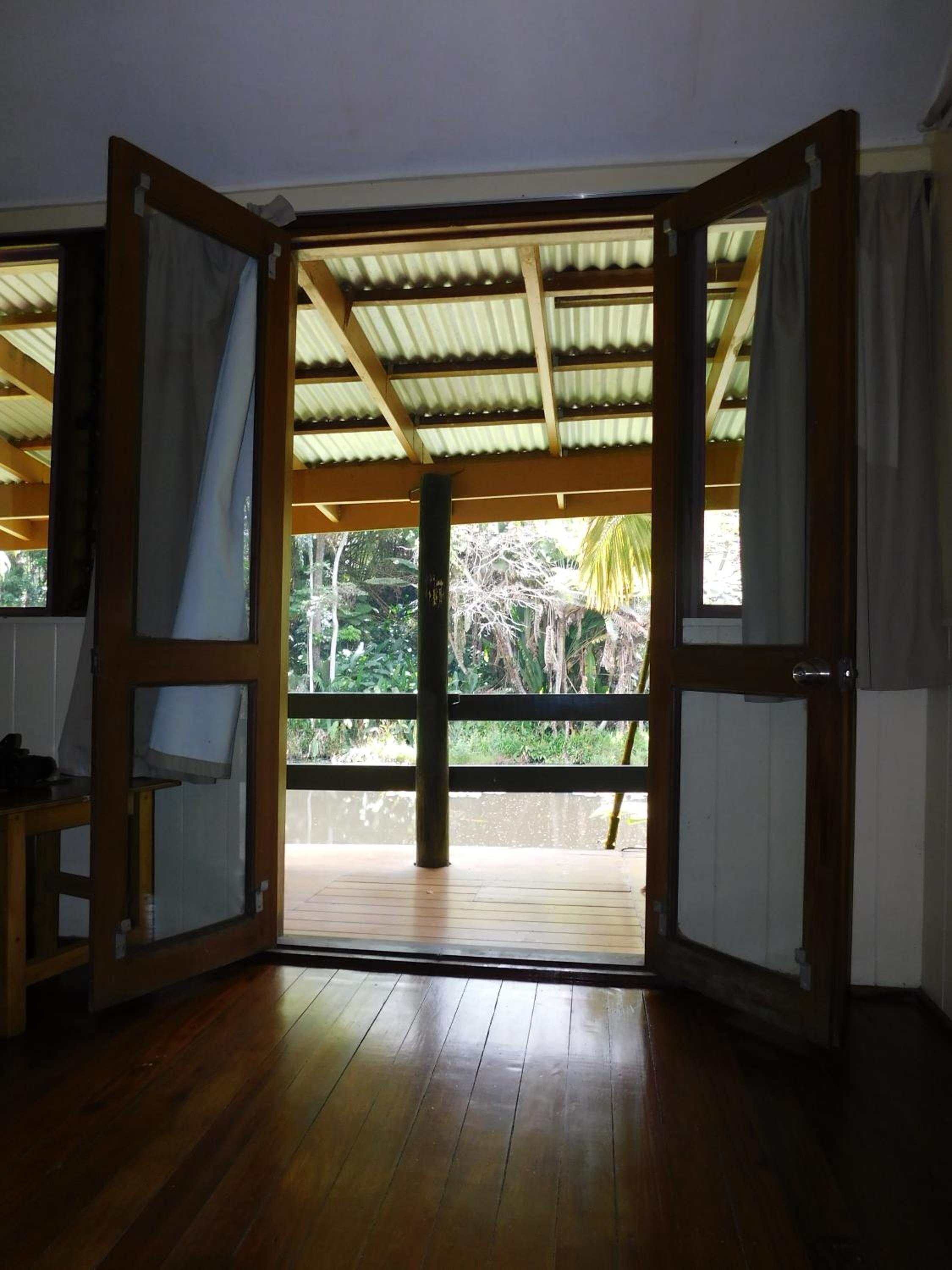 Budget Twin Room - Pond View photo 20