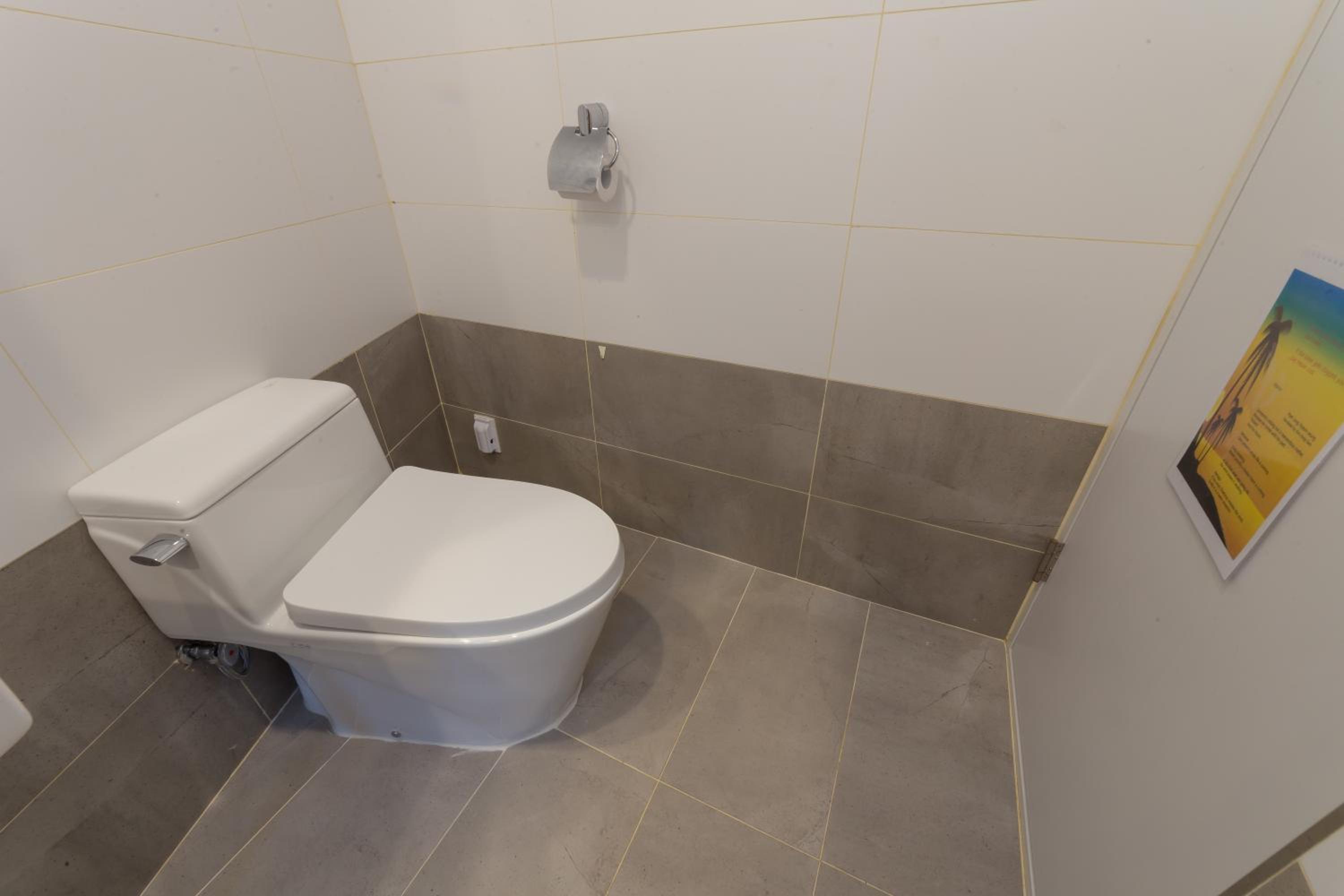Double Room with Balcony - Photo 6