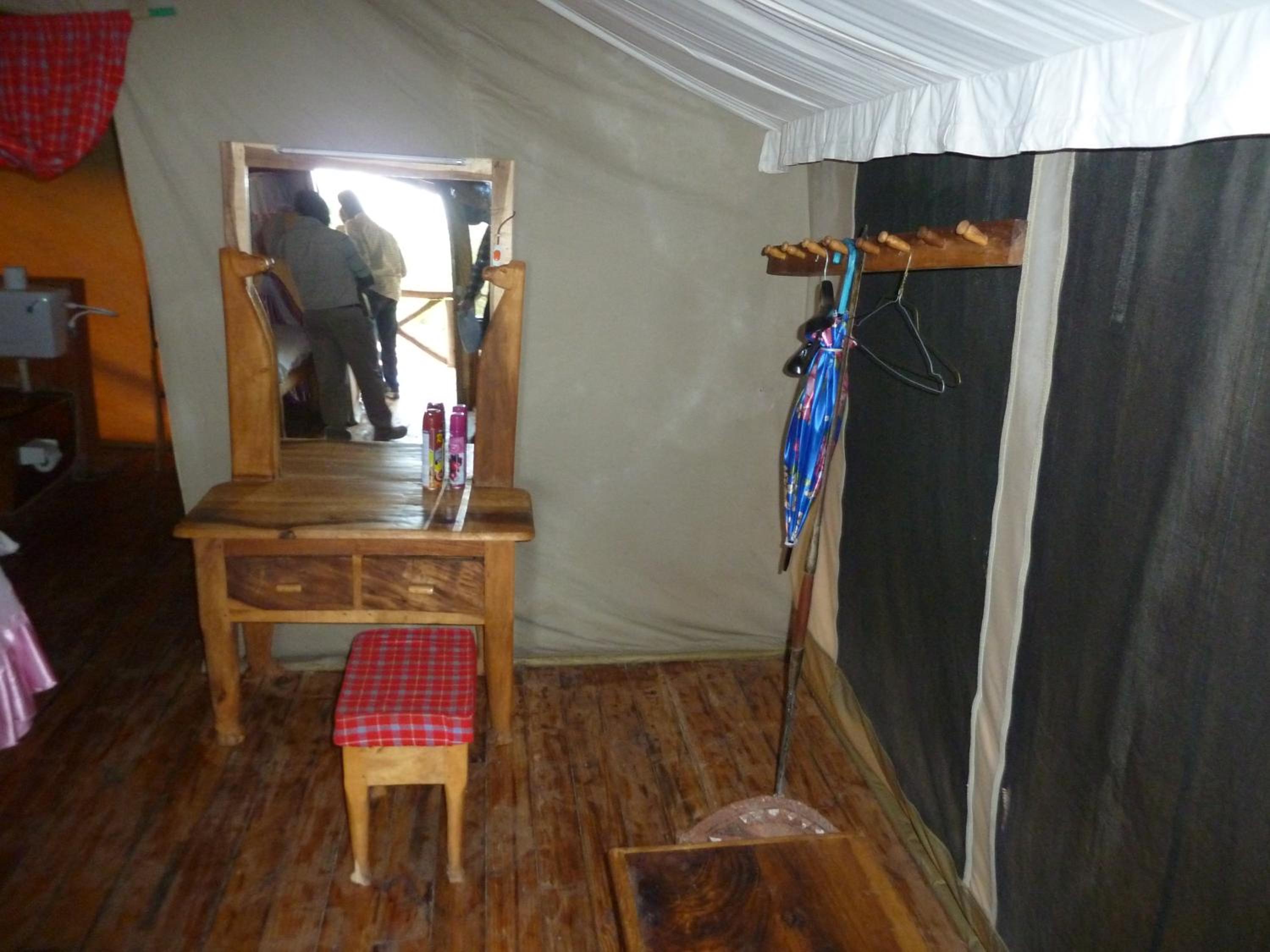 Single Room with Bathroom photo 2