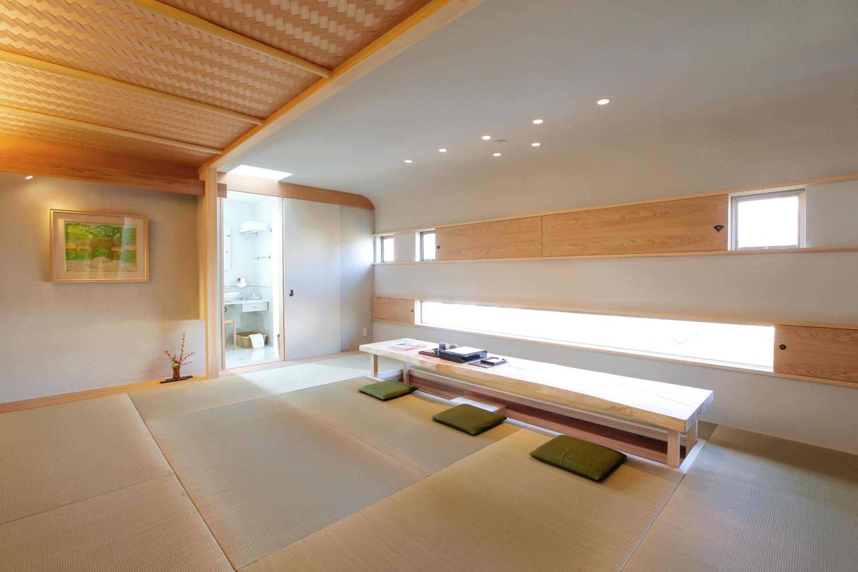 Three-Bedroom House - Photo 37