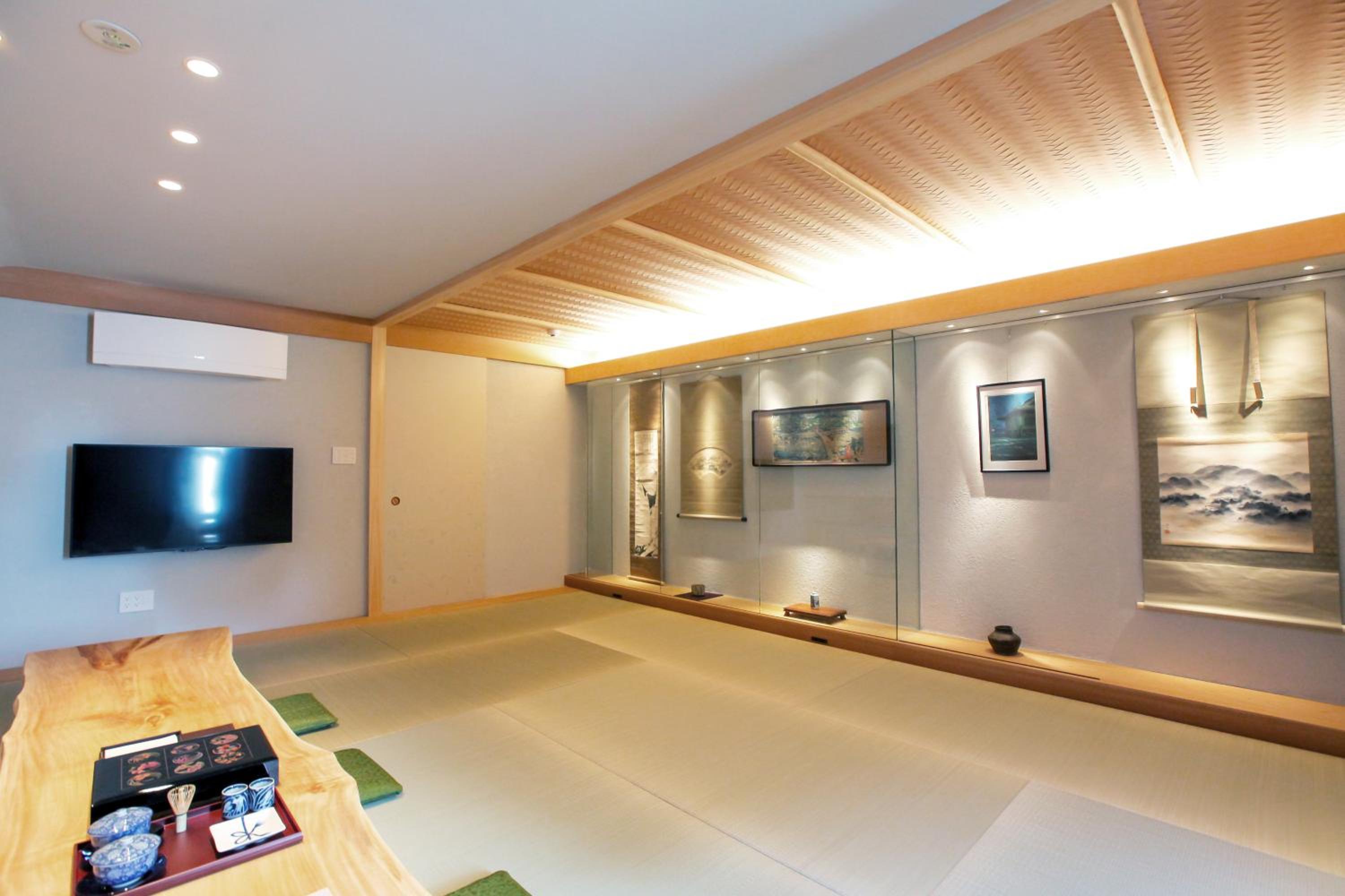 Three-Bedroom House - Photo 1