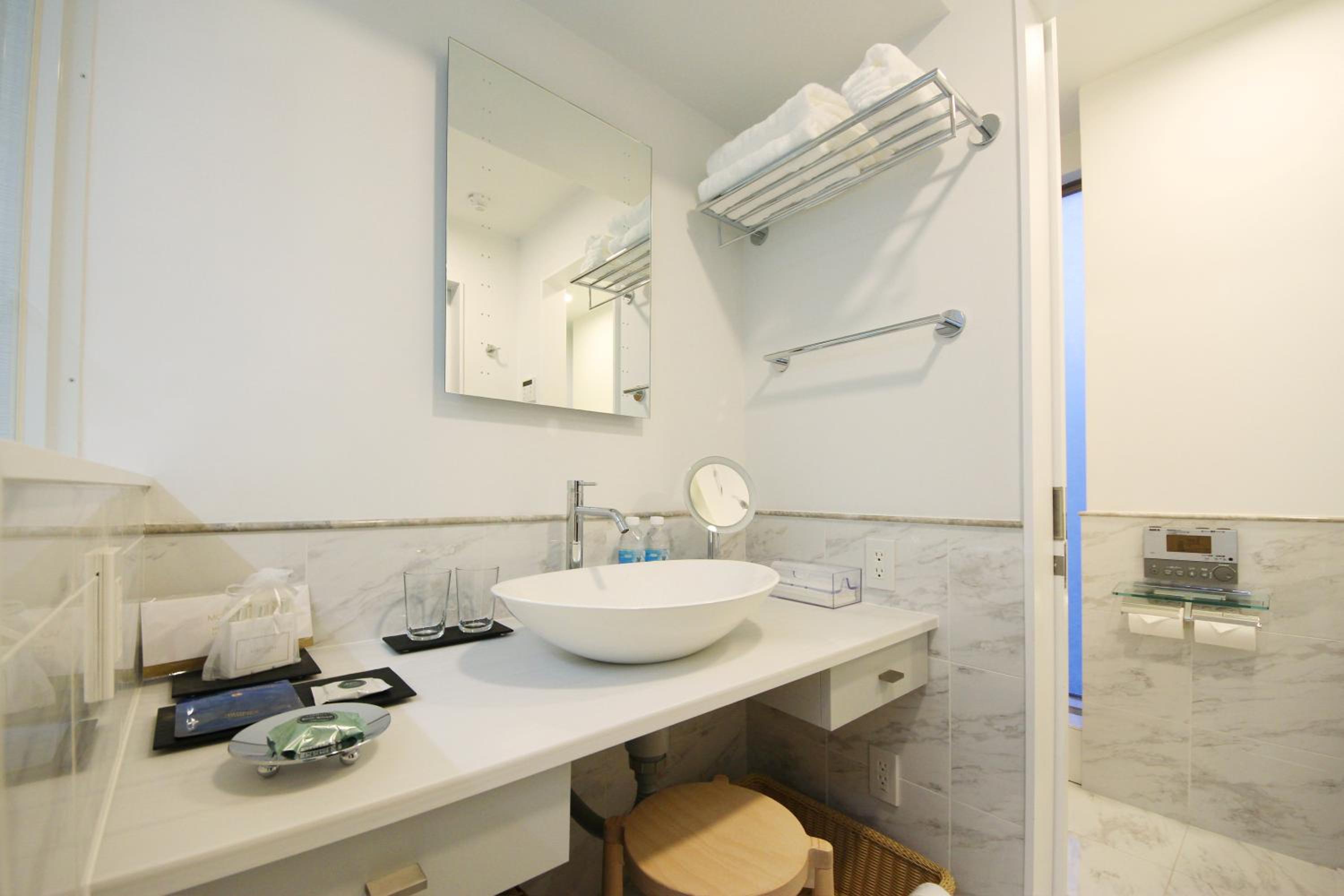 Three-Bedroom House - Photo 21