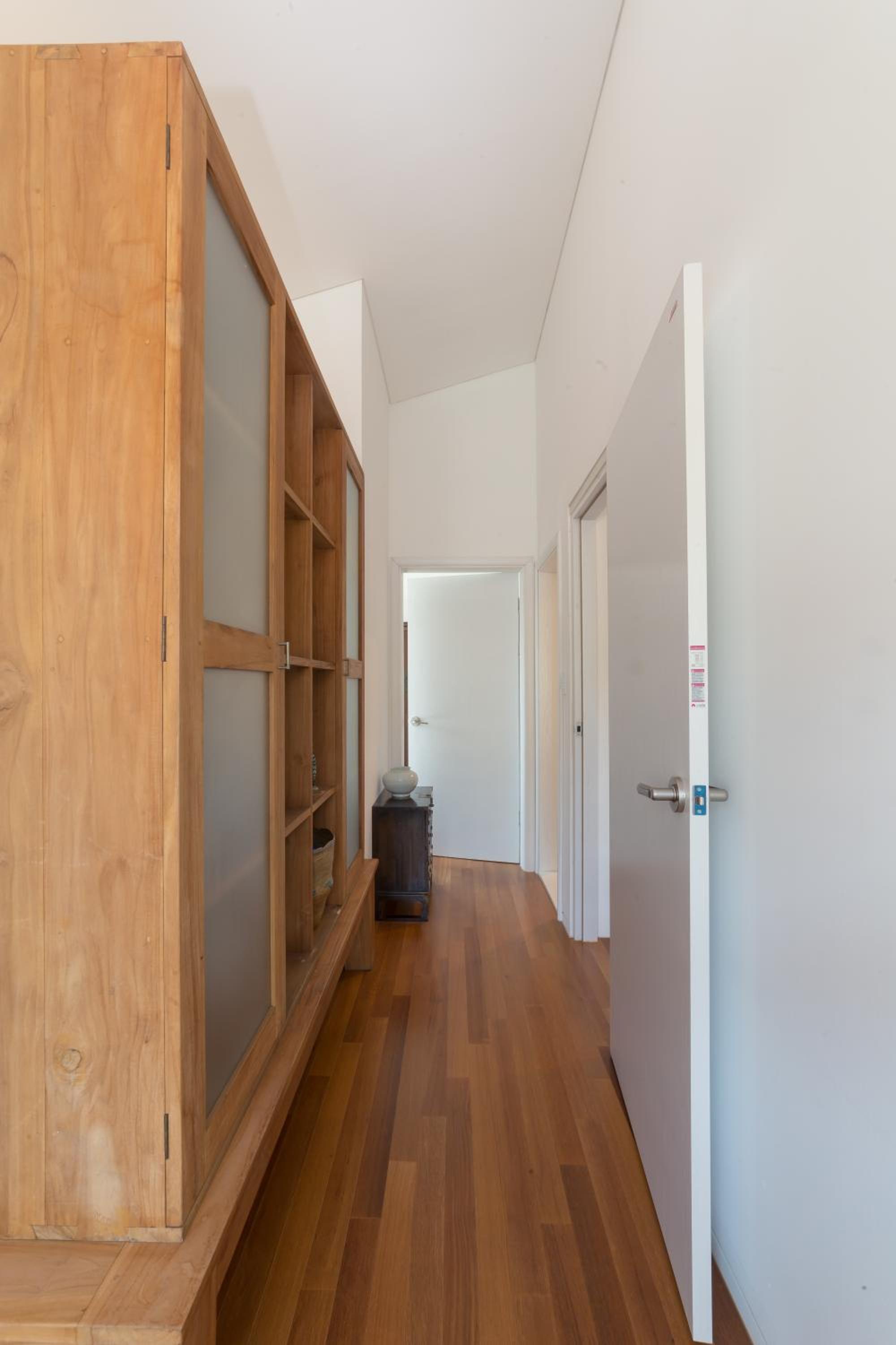 Double Room with Balcony - Photo 4