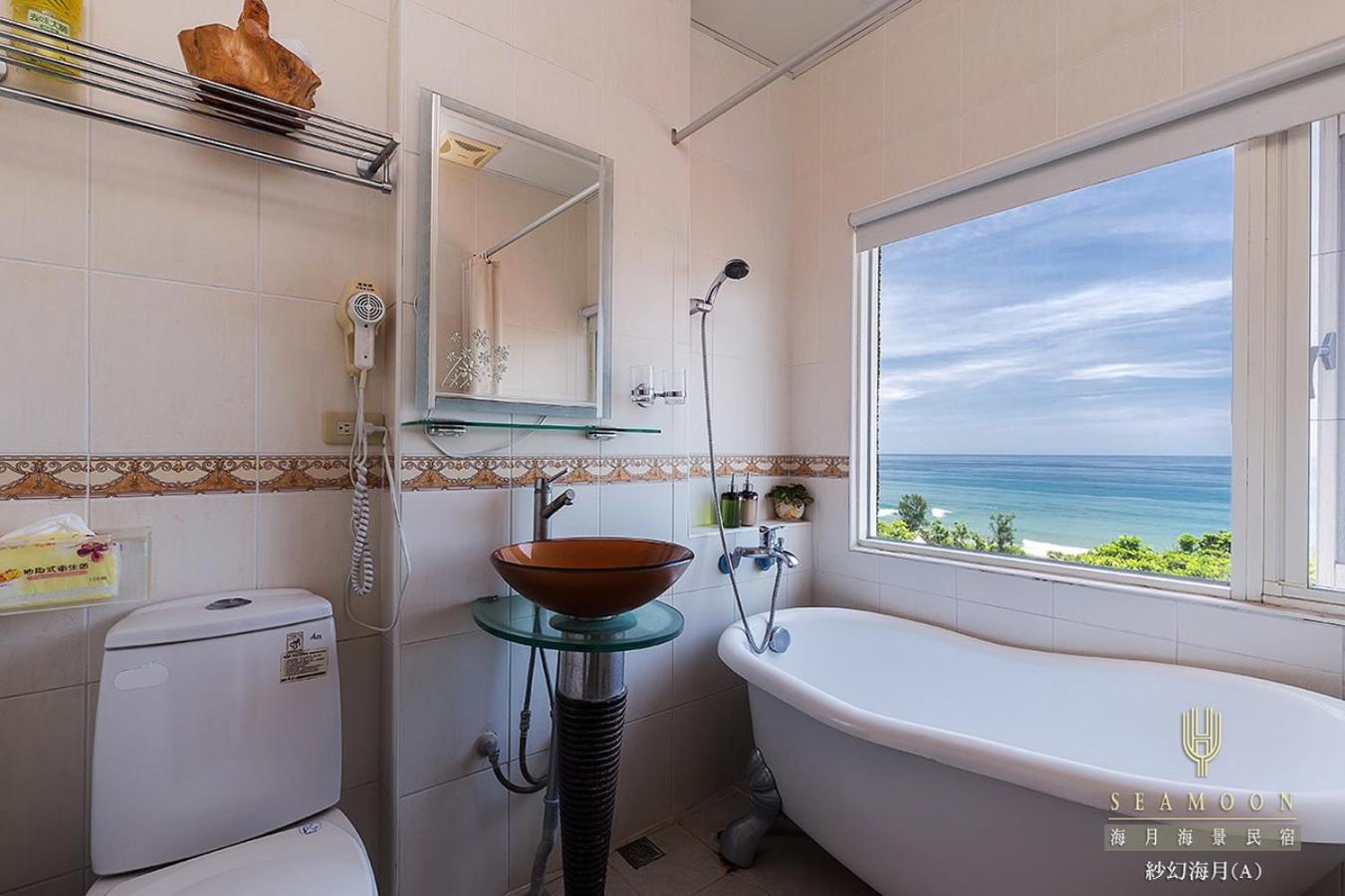 Double Room with Balcony and Sea View photo 2
