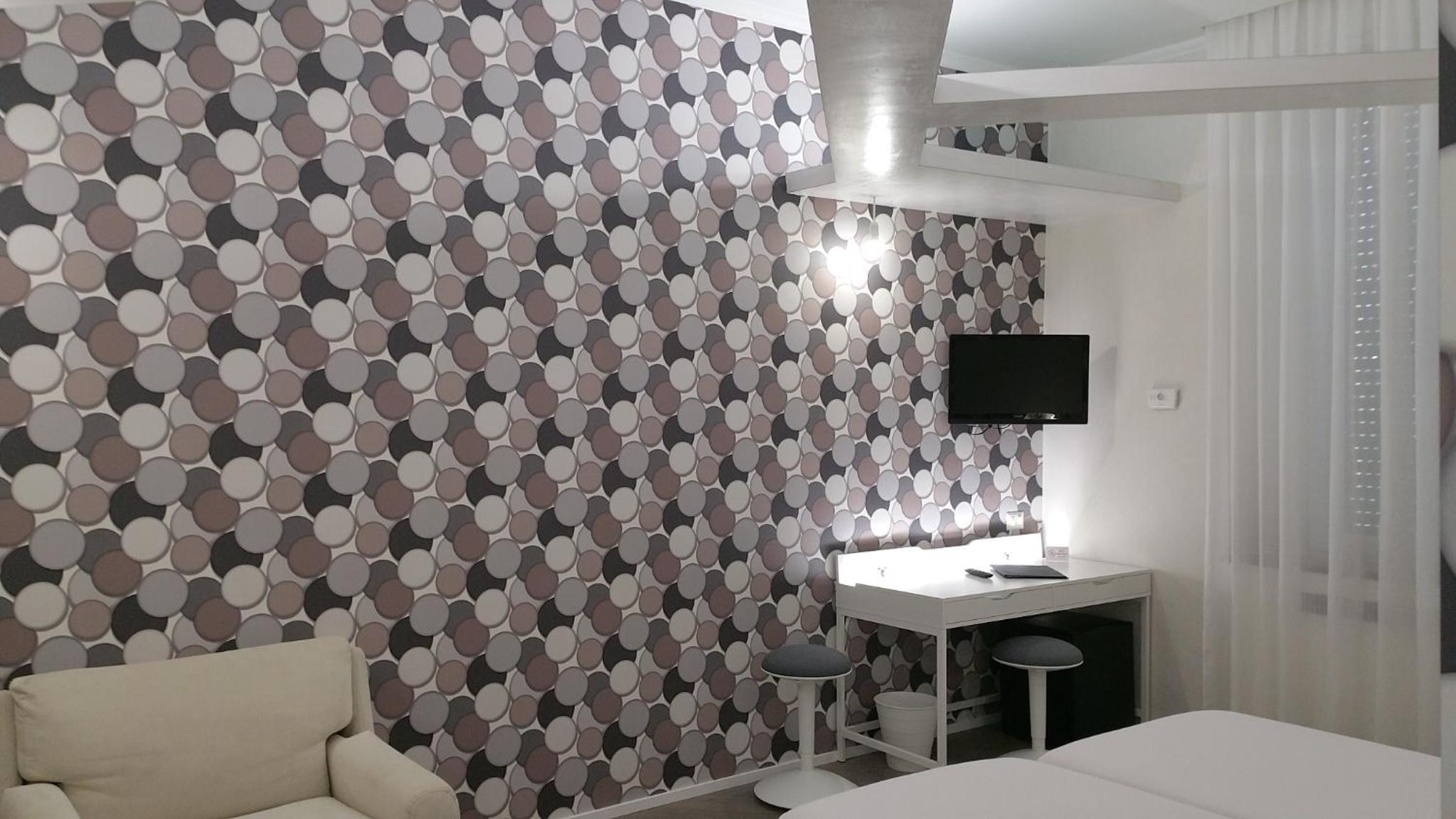 Double or Twin Room - Photo 4