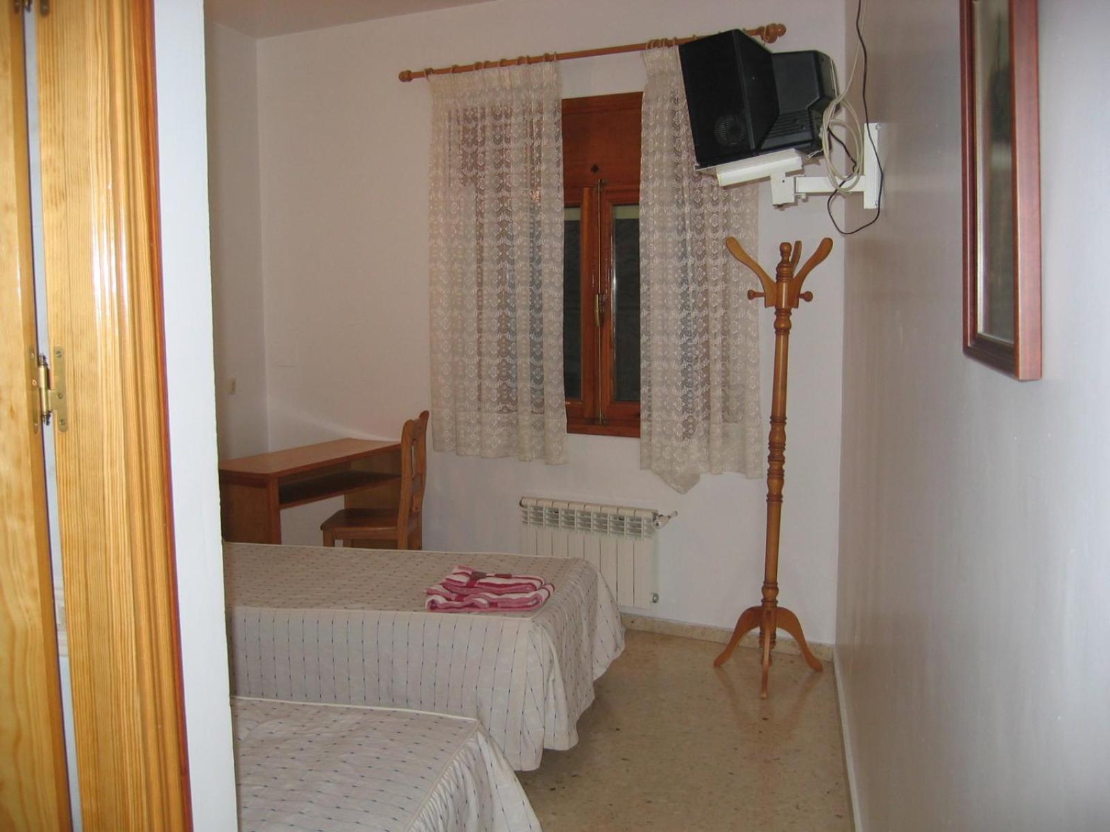 Twin Room - Photo 1