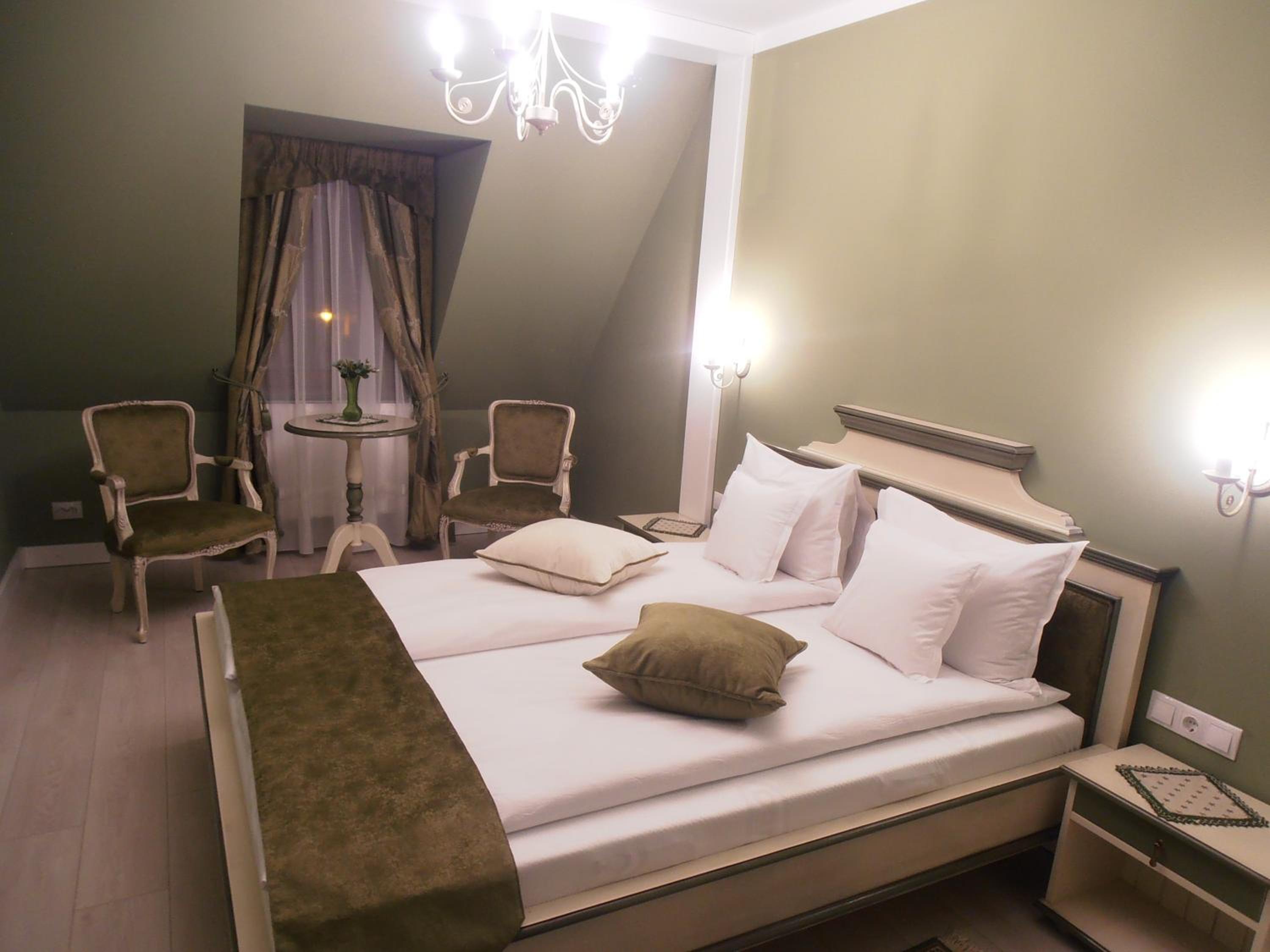 Double Room - Photo 1