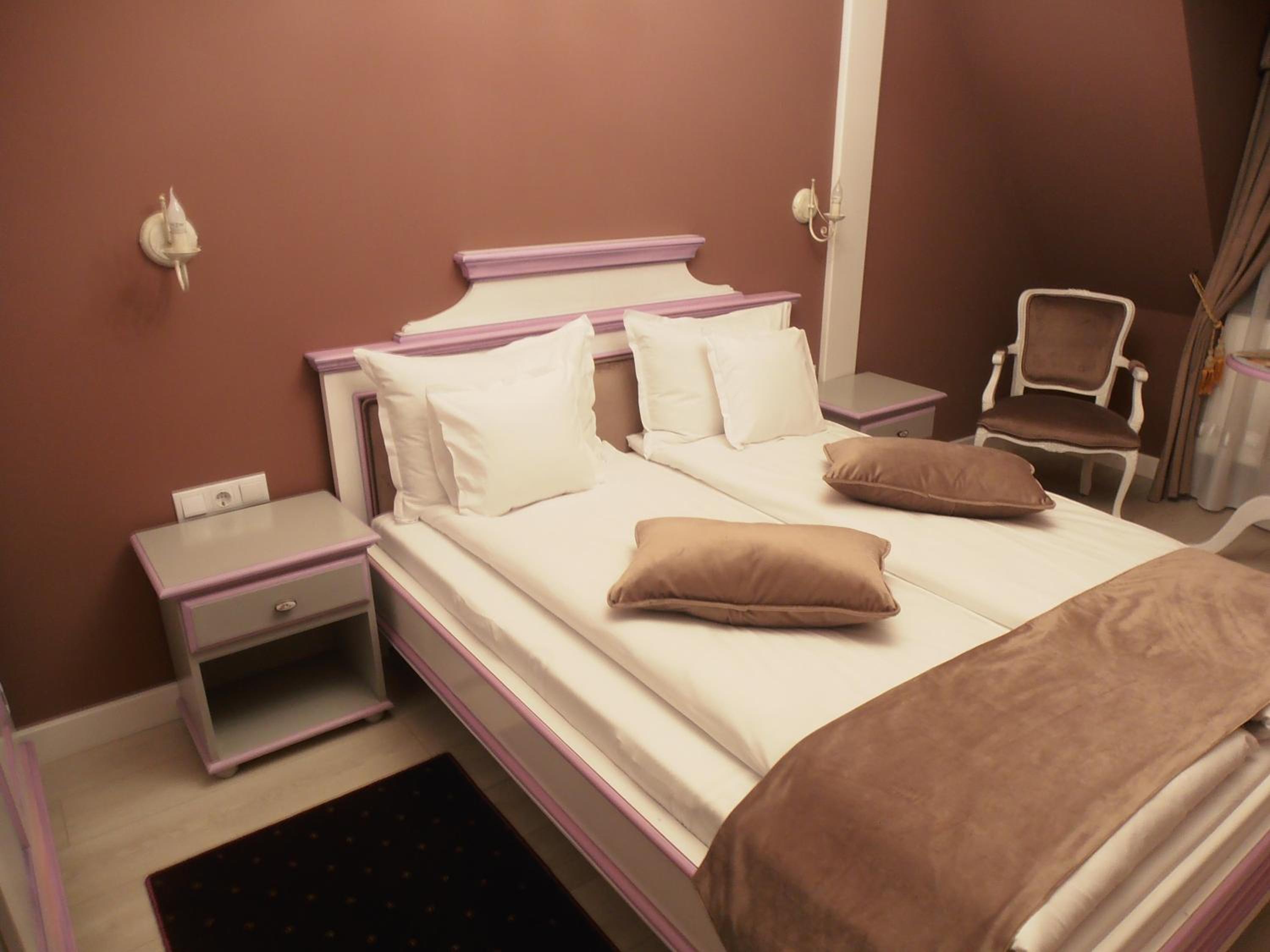 Double Room - Photo 12