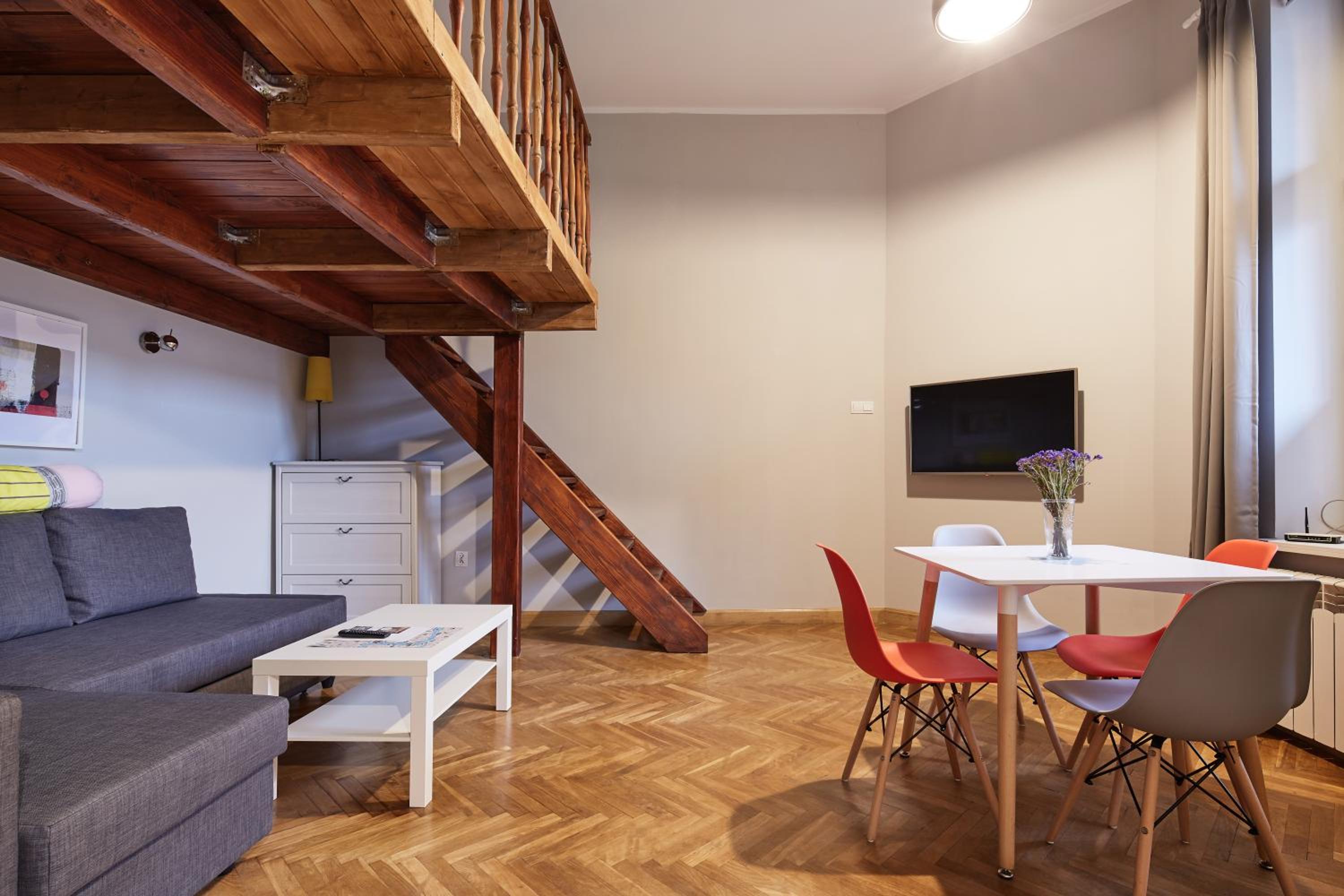Apartment - Photo 1