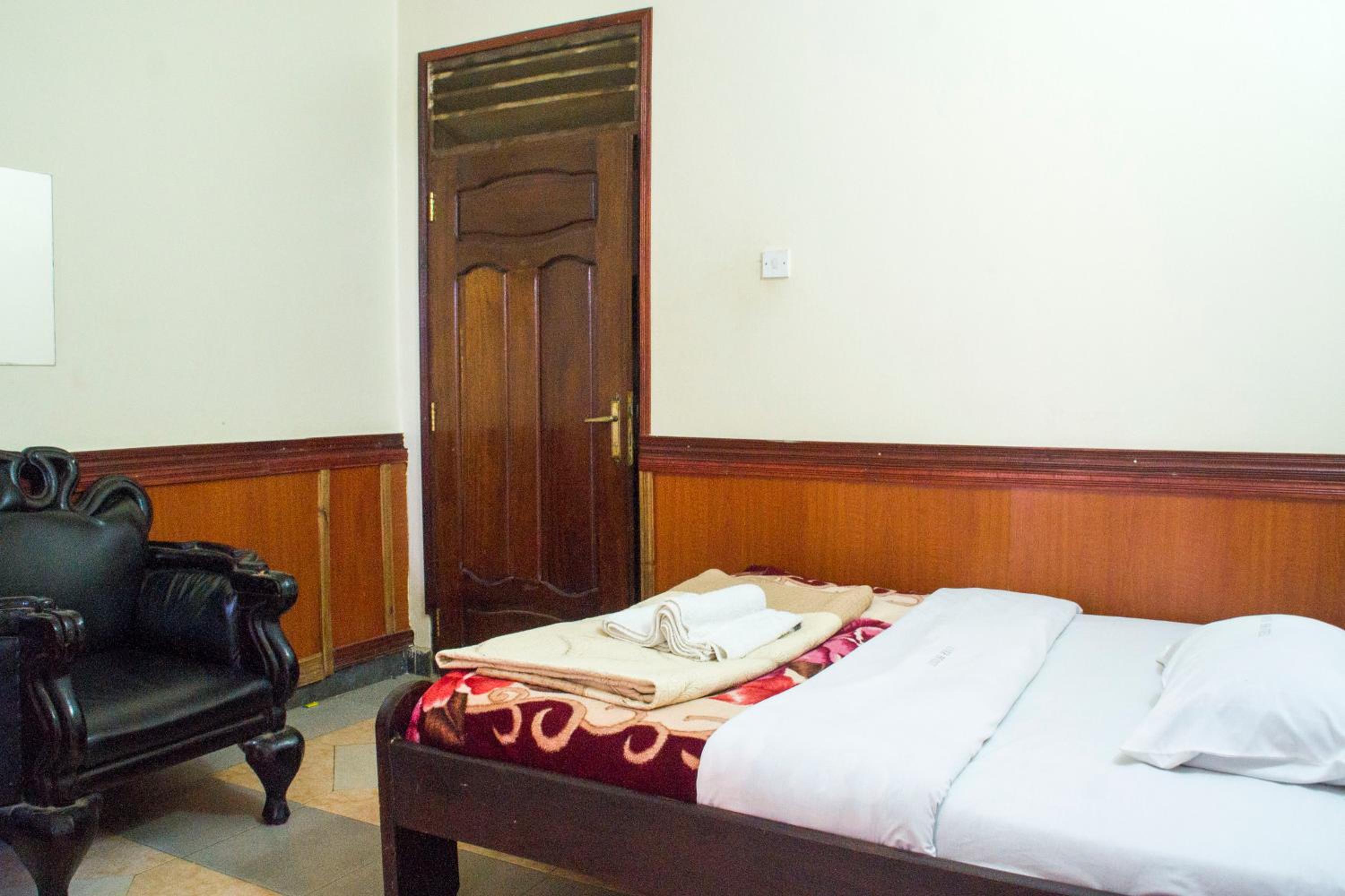 Standard Double Or Twin Room photo 3