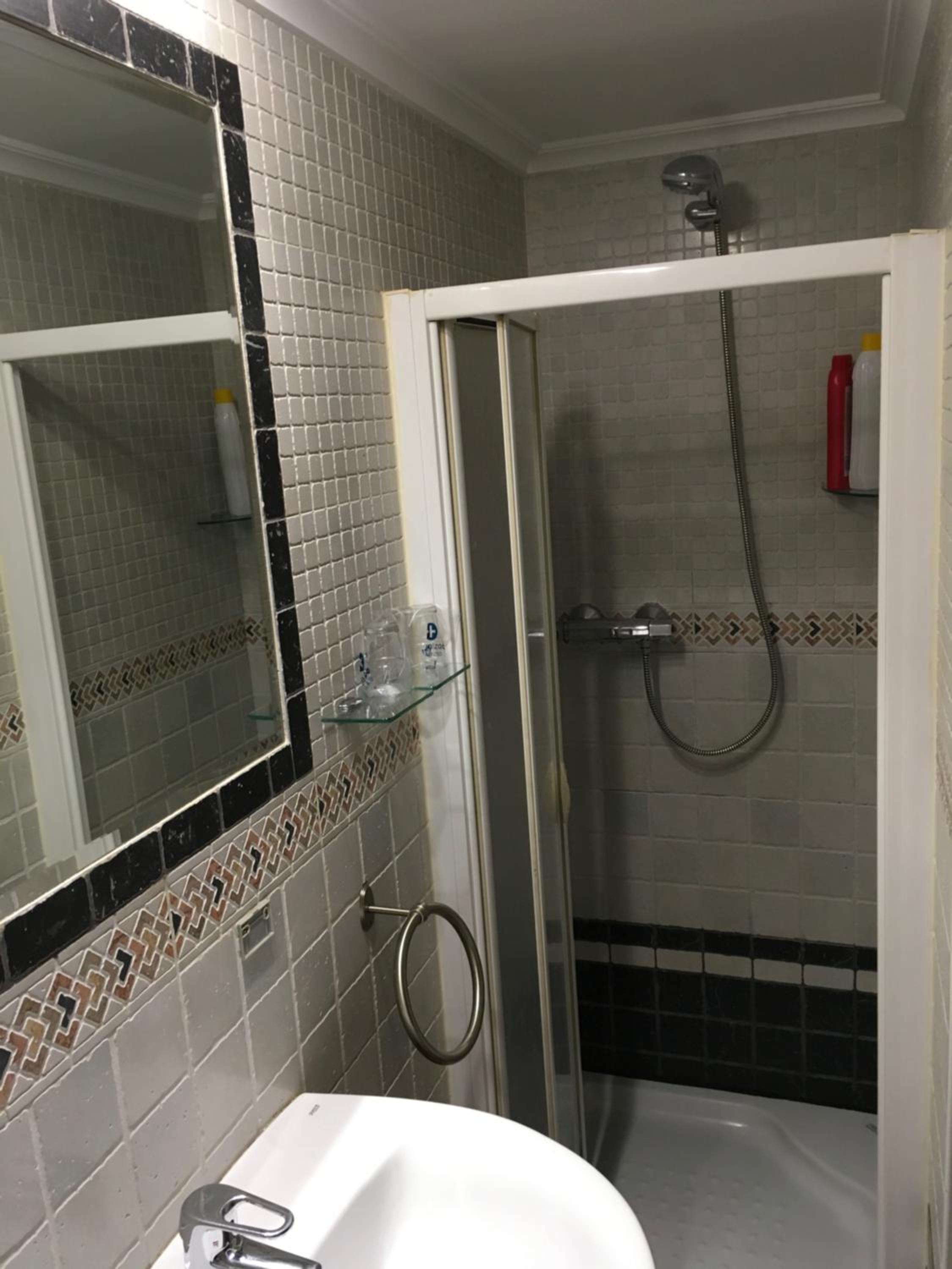 Comfort Triple Room with Shower photo 2