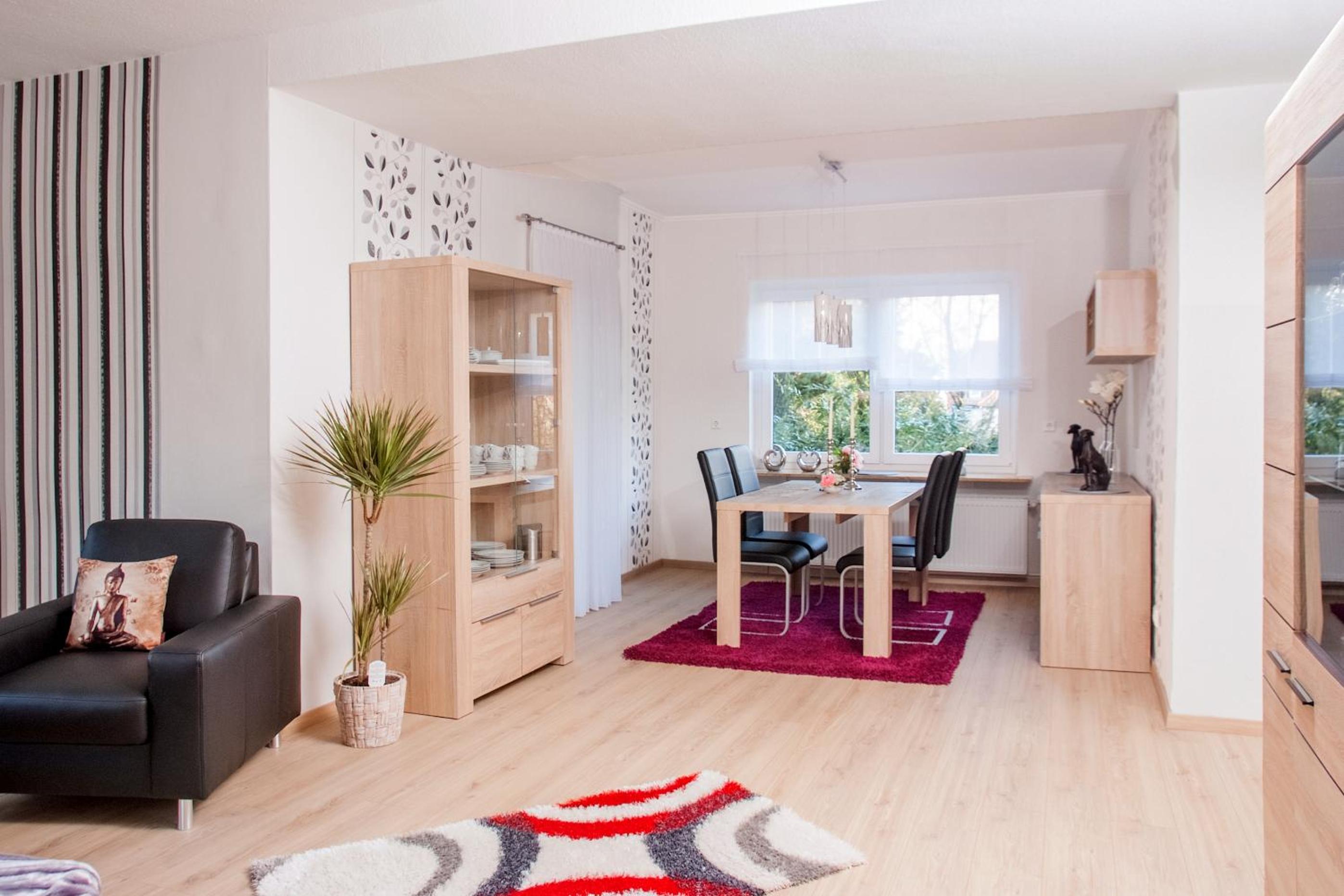 Apartment photo 2