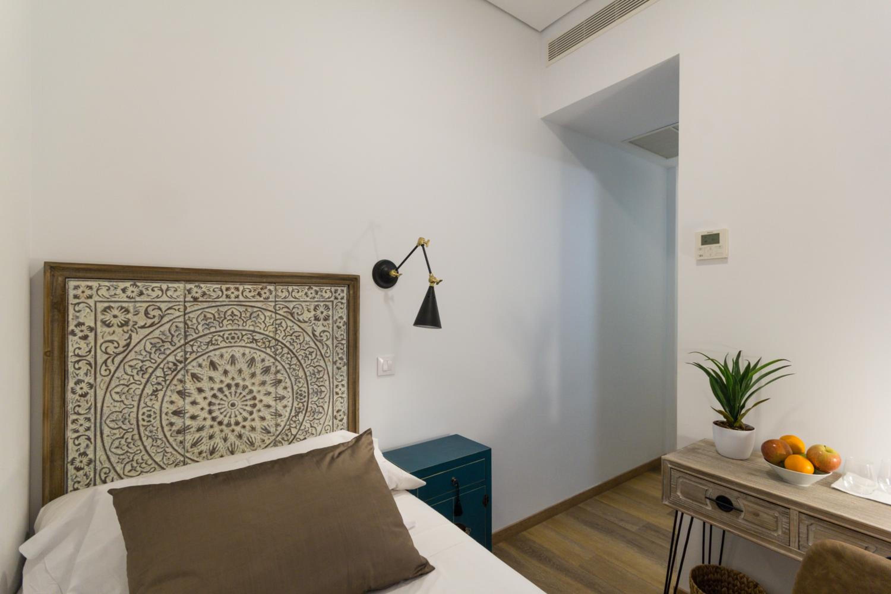Single Room photo 2