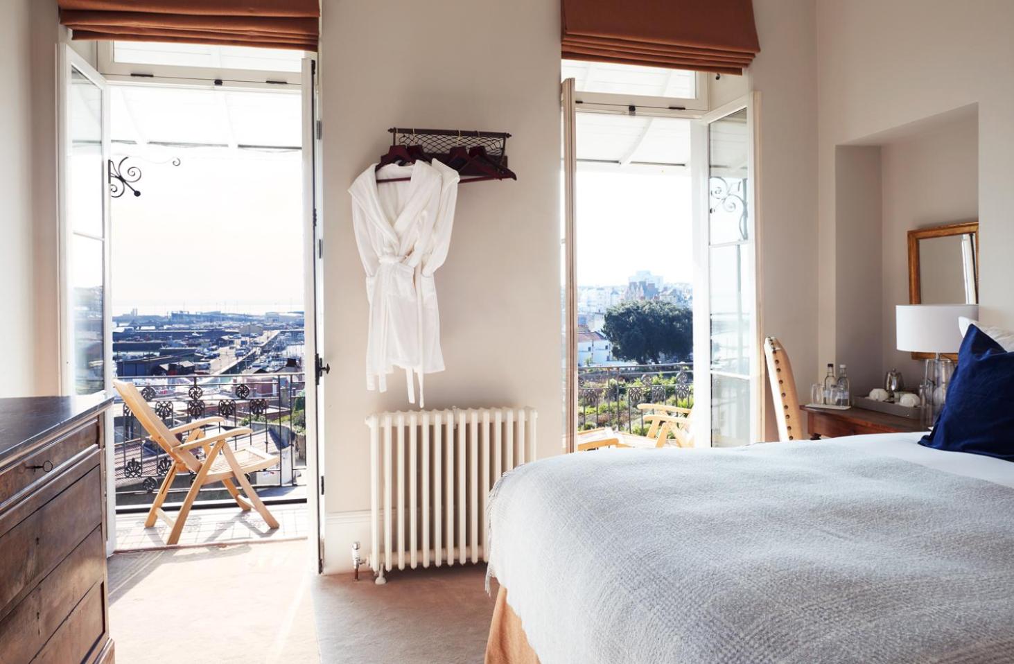 Deluxe Double Room with Balcony and Sea View photo 3