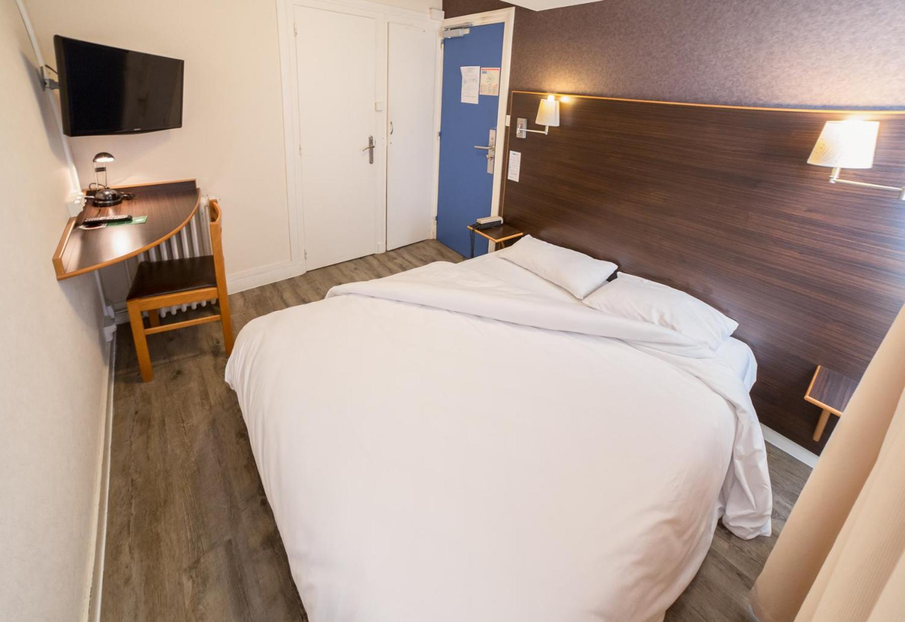 Small Double Room photo 1